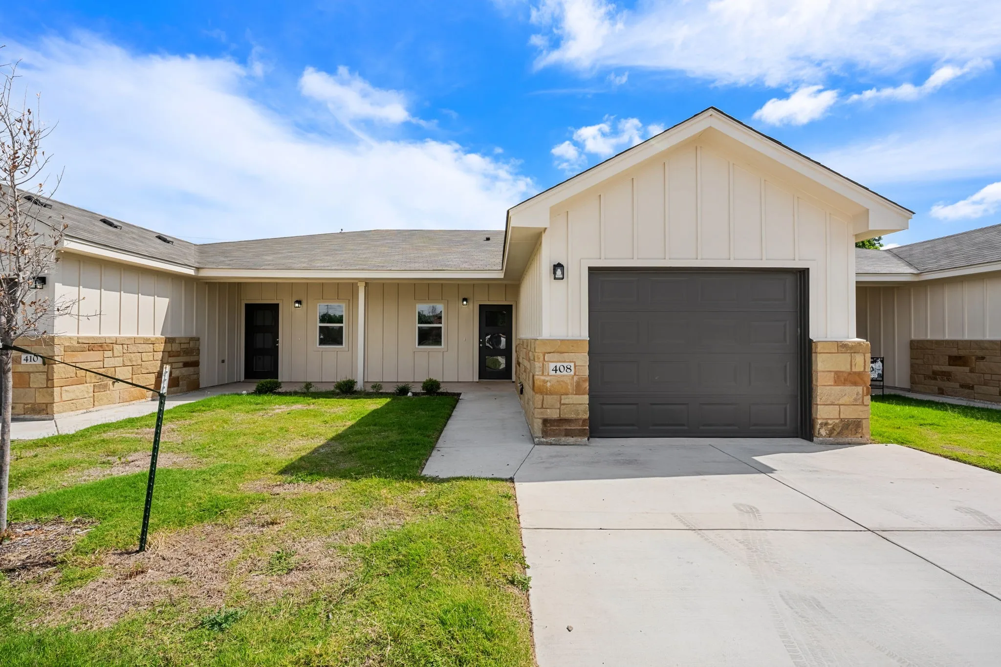 Townhouse For Sale in Coryell County , 408 W Avenue C, Copperas Cove, Texas 76522, 3 Bedroom, 2 Bathroom, 1 Garage spaces, 1,604 Sqft, built in 2025, mls#21222617, Real Estate Agent in Copperas Cove, Homes For Sale in Coryell county, Homes For Sale in Copperas Cove, Realtor in Copperas Cove Texas, Real Estate Brokerage Independent Realty Texas, Luminita Cordes Realtor