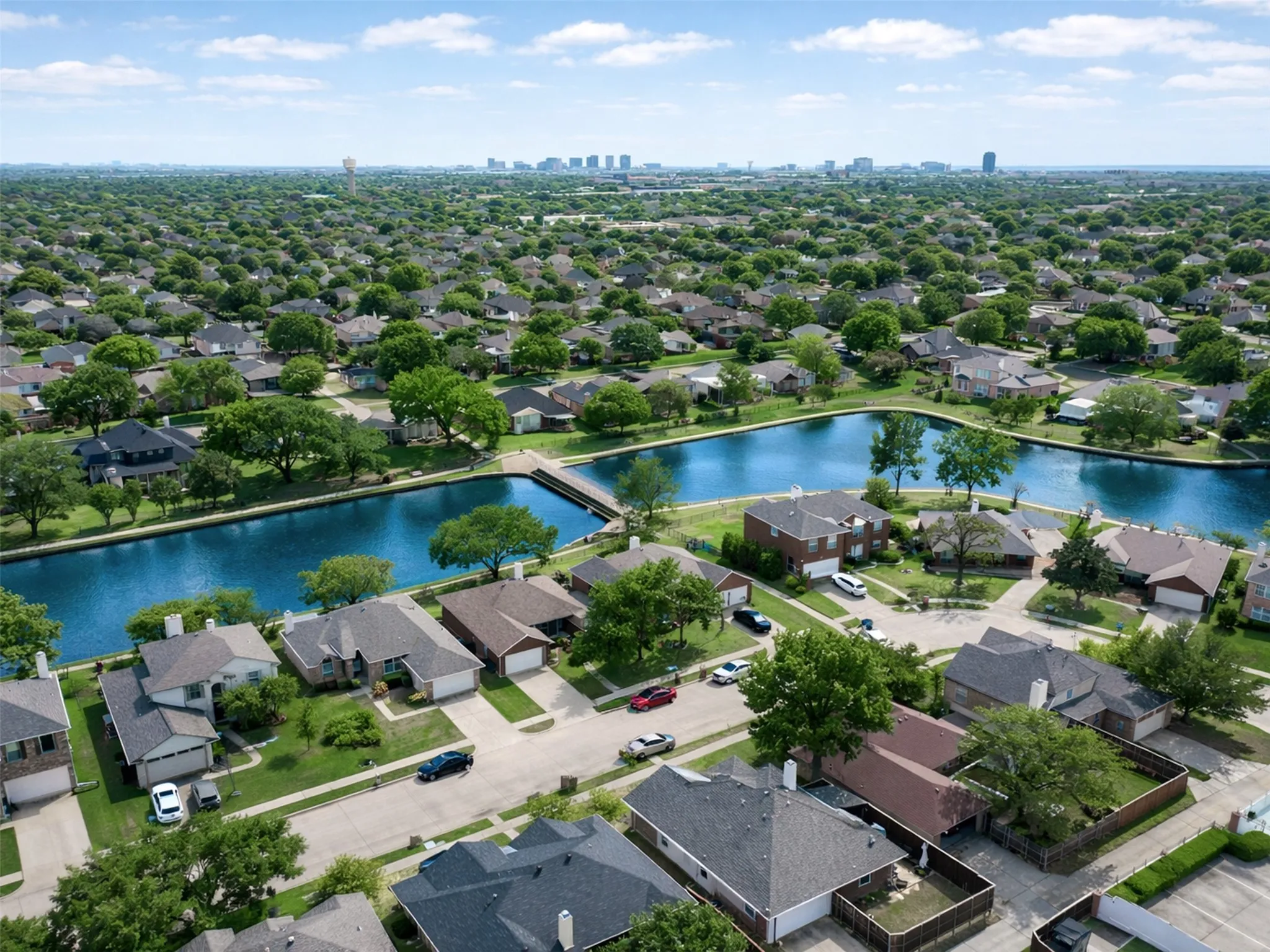 Single Family Residence For Sale in Collin County , 11305 Ocean Road, Frisco, Texas 75035, 4 Bedroom, 2 Bathroom, 2 Garage spaces, 1,813 Sqft, built in 1998, mls#21237311, Real Estate Agent in Frisco, Homes For Sale in Collin county, Homes For Sale in Frisco, Realtor in Frisco Texas, Real Estate Brokerage Independent Realty Texas, Luminita Cordes Realtor