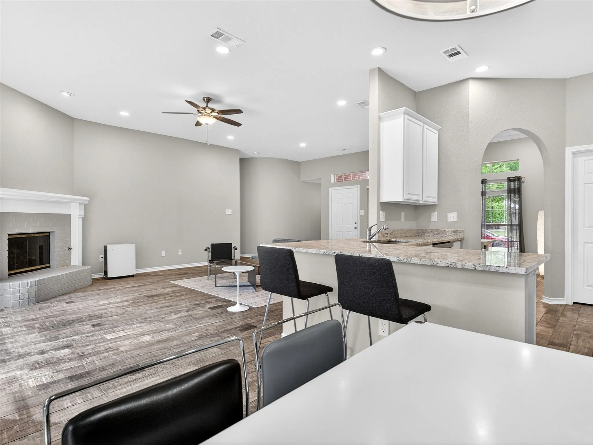 Single Family Residence For Sale in Collin County , 11305 Ocean Road, Frisco, Texas 75035, 4 Bedroom, 2 Bathroom, 2 Garage spaces, 1,813 Sqft, built in 1998, mls#21237311, Real Estate Agent in Frisco, Homes For Sale in Collin county, Homes For Sale in Frisco, Realtor in Frisco Texas, Real Estate Brokerage Independent Realty Texas, Luminita Cordes Realtor