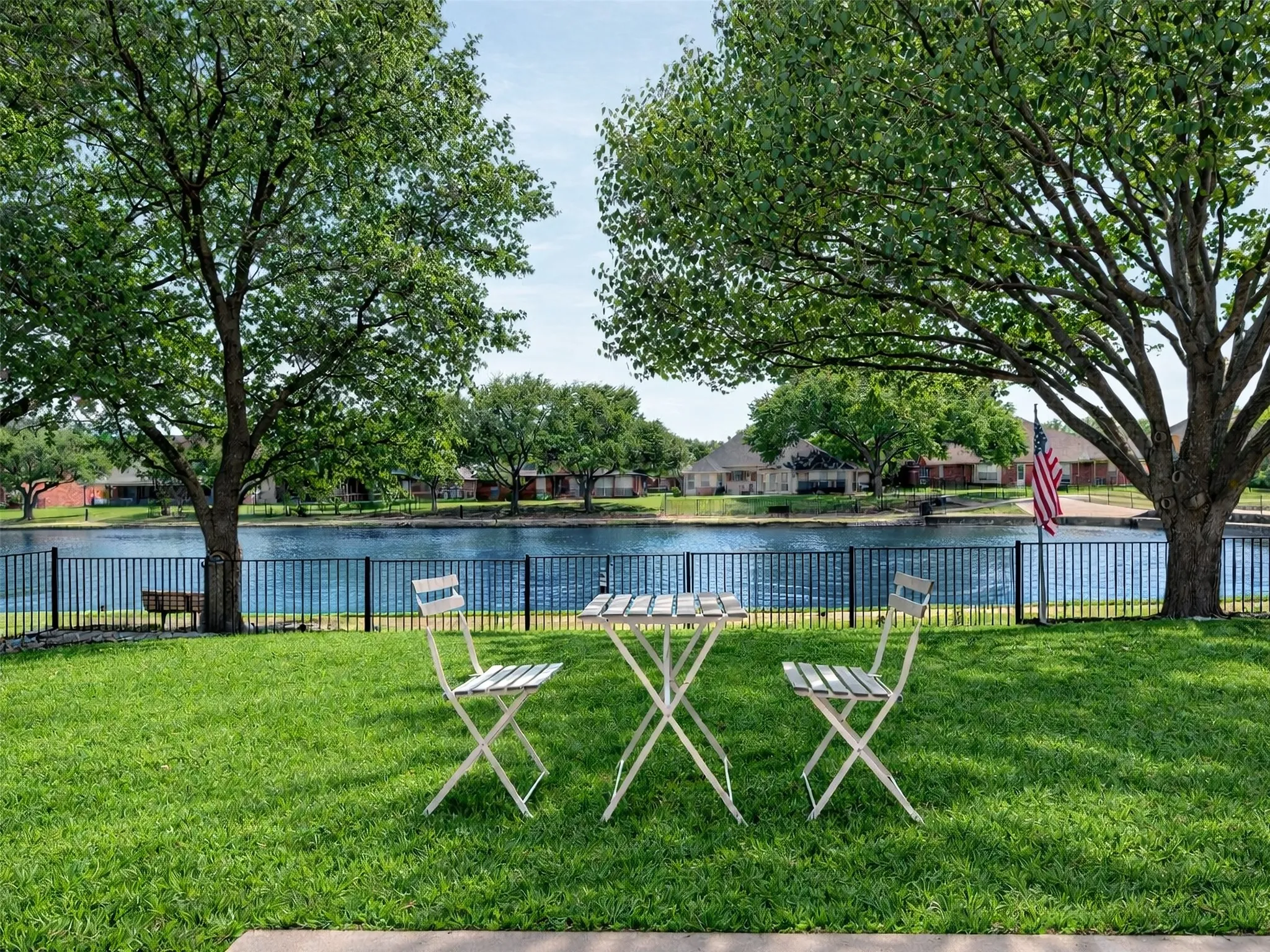 Single Family Residence For Sale in Collin County , 11305 Ocean Road, Frisco, Texas 75035, 4 Bedroom, 2 Bathroom, 2 Garage spaces, 1,813 Sqft, built in 1998, mls#21237311, Real Estate Agent in Frisco, Homes For Sale in Collin county, Homes For Sale in Frisco, Realtor in Frisco Texas, Real Estate Brokerage Independent Realty Texas, Luminita Cordes Realtor