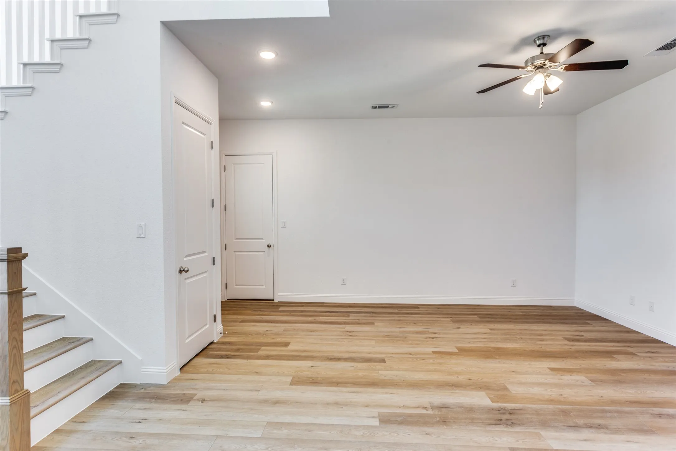 Single Family Residence For Sale in Tarrant County , 8965 Armstrong Court, Benbrook, Texas 76126, 4 Bedroom, 4 Bathroom, 2 Garage spaces, 3,007 Sqft, built in 2025, New Construction - Complete, mls#21235506, Real Estate Agent in Benbrook, Homes For Sale in Tarrant county, Homes For Sale in Benbrook, Realtor in Benbrook Texas, Real Estate Brokerage Independent Realty Texas, Luminita Cordes Realtor