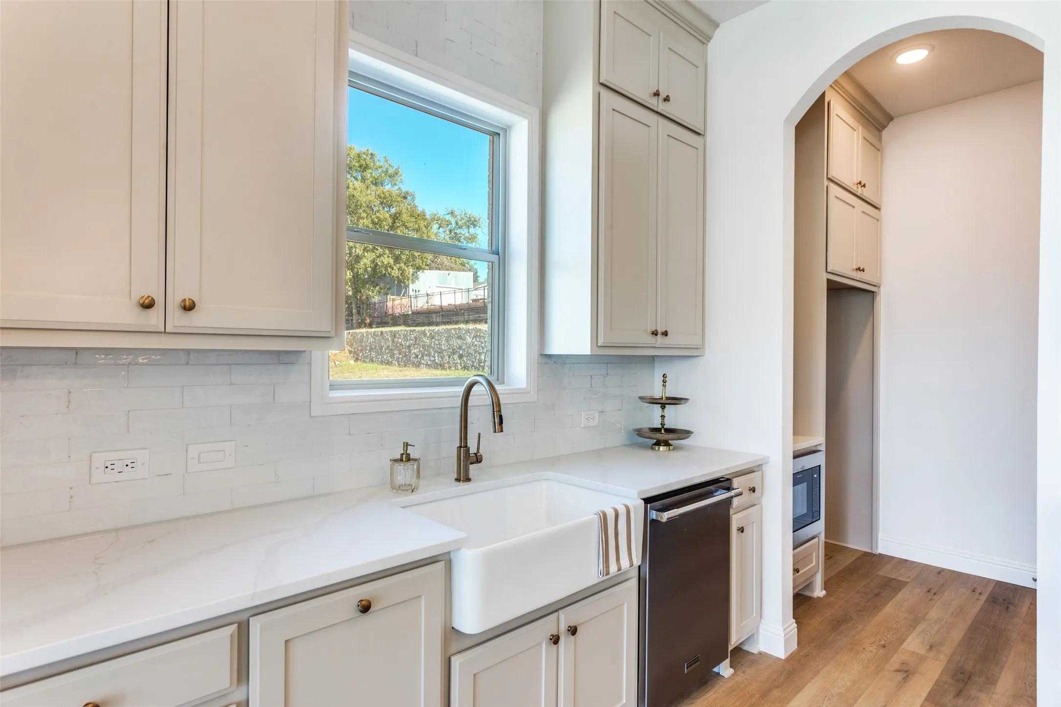 Single Family Residence For Sale in Tarrant County , 8965 Armstrong Court, Benbrook, Texas 76126, 4 Bedroom, 4 Bathroom, 2 Garage spaces, 3,007 Sqft, built in 2025, New Construction - Complete, mls#21235506, Real Estate Agent in Benbrook, Homes For Sale in Tarrant county, Homes For Sale in Benbrook, Realtor in Benbrook Texas, Real Estate Brokerage Independent Realty Texas, Luminita Cordes Realtor