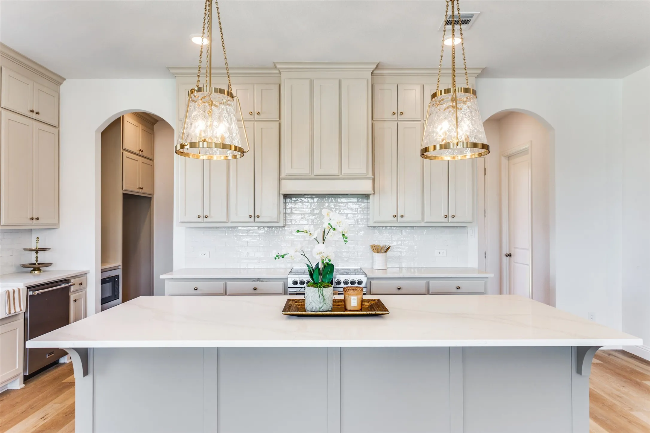 Single Family Residence For Sale in Tarrant County , 8965 Armstrong Court, Benbrook, Texas 76126, 4 Bedroom, 4 Bathroom, 2 Garage spaces, 3,007 Sqft, built in 2025, New Construction - Complete, mls#21235506, Real Estate Agent in Benbrook, Homes For Sale in Tarrant county, Homes For Sale in Benbrook, Realtor in Benbrook Texas, Real Estate Brokerage Independent Realty Texas, Luminita Cordes Realtor