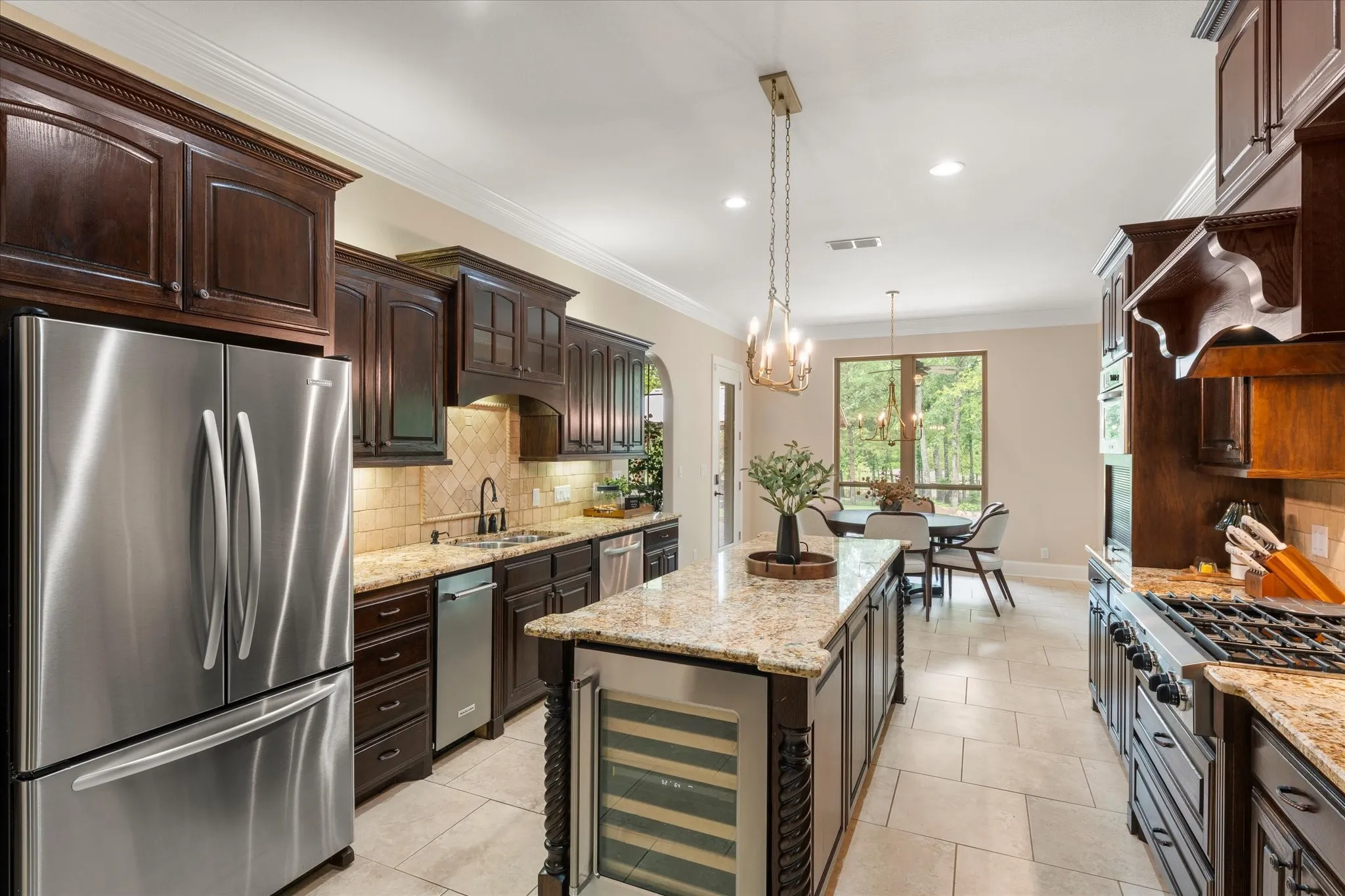 Single Family Residence For Sale in Wood County , 1215 PR 5980, Yantis, Texas 75497, 4 Bedroom, 4 Bathroom, 3 Garage spaces, 3,889 Sqft, built in 2008, Preowned, mls#21224565, Real Estate Agent in Yantis, Homes For Sale in Wood county, Homes For Sale in Yantis, Realtor in Yantis Texas, Real Estate Brokerage Independent Realty Texas, Luminita Cordes Realtor
