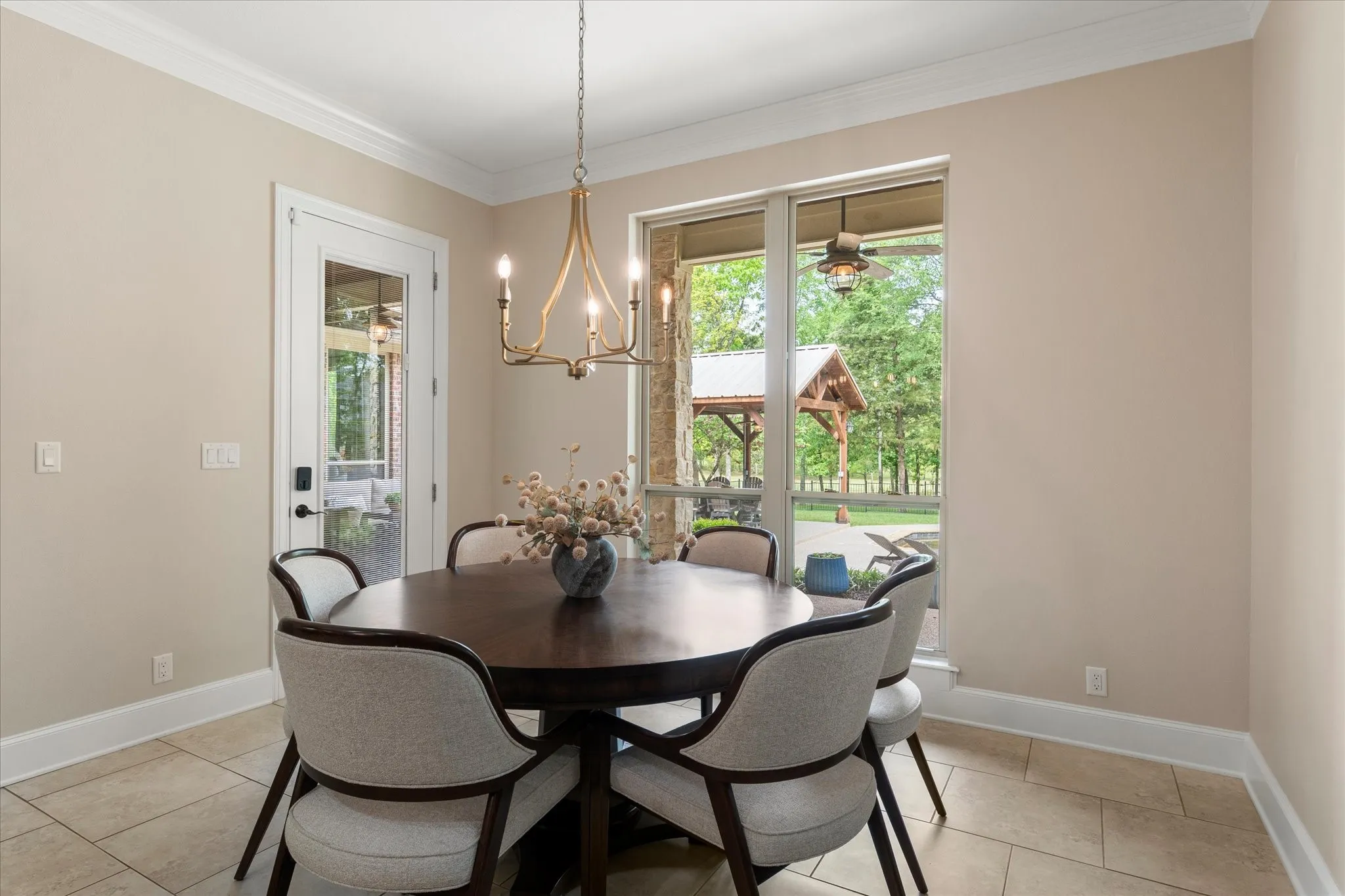 Single Family Residence For Sale in Wood County , 1215 PR 5980, Yantis, Texas 75497, 4 Bedroom, 4 Bathroom, 3 Garage spaces, 3,889 Sqft, built in 2008, Preowned, mls#21224565, Real Estate Agent in Yantis, Homes For Sale in Wood county, Homes For Sale in Yantis, Realtor in Yantis Texas, Real Estate Brokerage Independent Realty Texas, Luminita Cordes Realtor