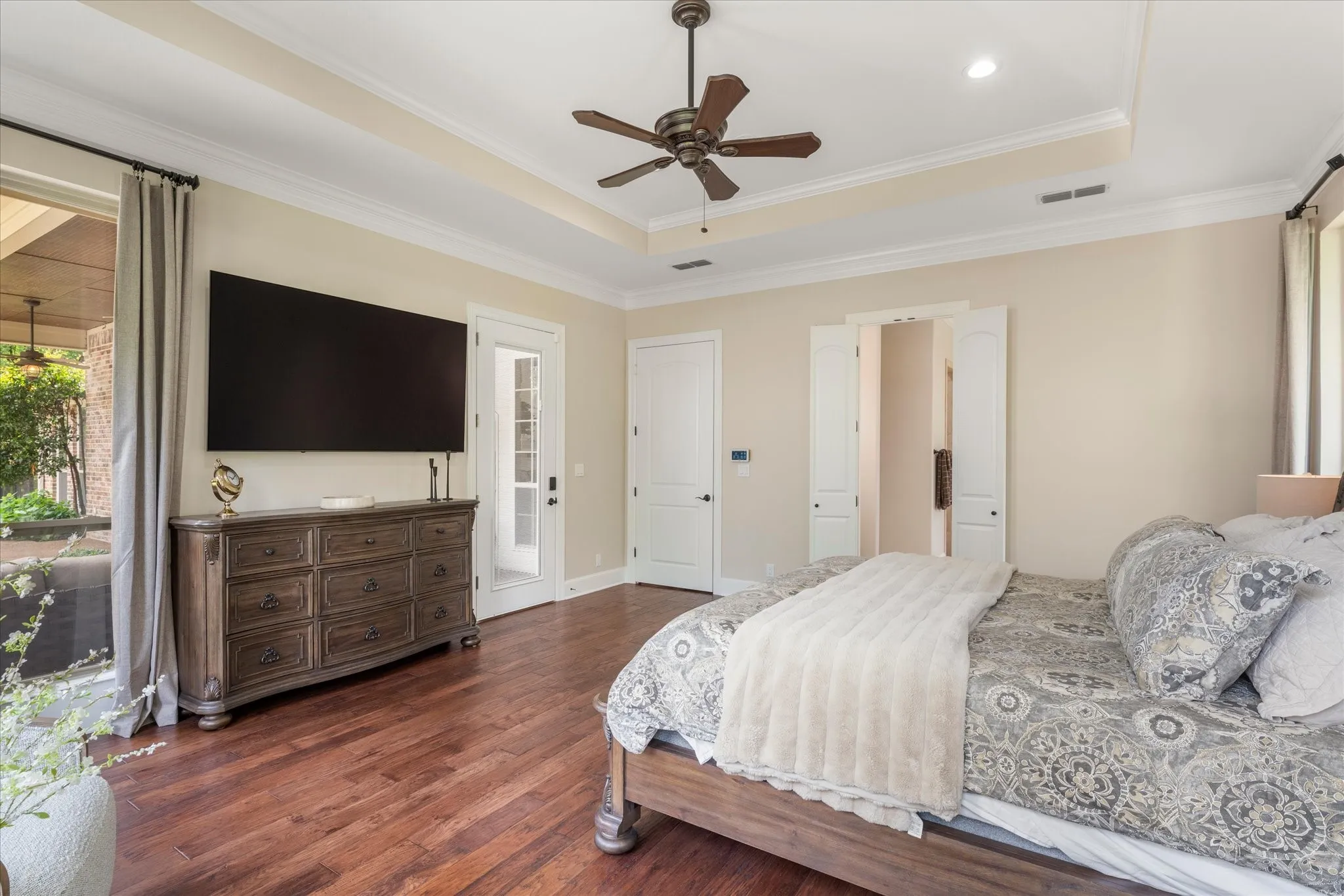 Single Family Residence For Sale in Wood County , 1215 PR 5980, Yantis, Texas 75497, 4 Bedroom, 4 Bathroom, 3 Garage spaces, 3,889 Sqft, built in 2008, Preowned, mls#21224565, Real Estate Agent in Yantis, Homes For Sale in Wood county, Homes For Sale in Yantis, Realtor in Yantis Texas, Real Estate Brokerage Independent Realty Texas, Luminita Cordes Realtor
