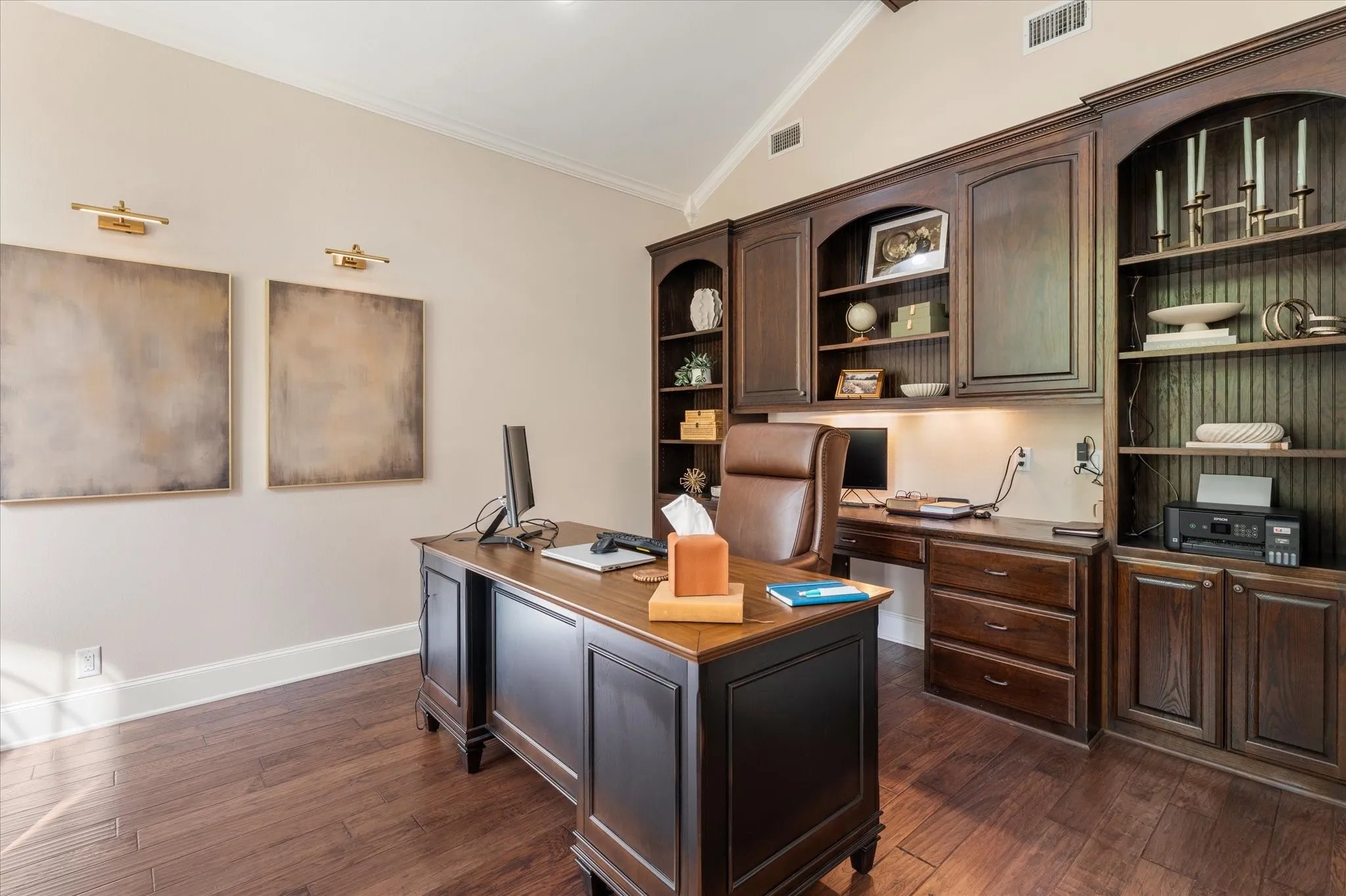 Single Family Residence For Sale in Wood County , 1215 PR 5980, Yantis, Texas 75497, 4 Bedroom, 4 Bathroom, 3 Garage spaces, 3,889 Sqft, built in 2008, Preowned, mls#21224565, Real Estate Agent in Yantis, Homes For Sale in Wood county, Homes For Sale in Yantis, Realtor in Yantis Texas, Real Estate Brokerage Independent Realty Texas, Luminita Cordes Realtor