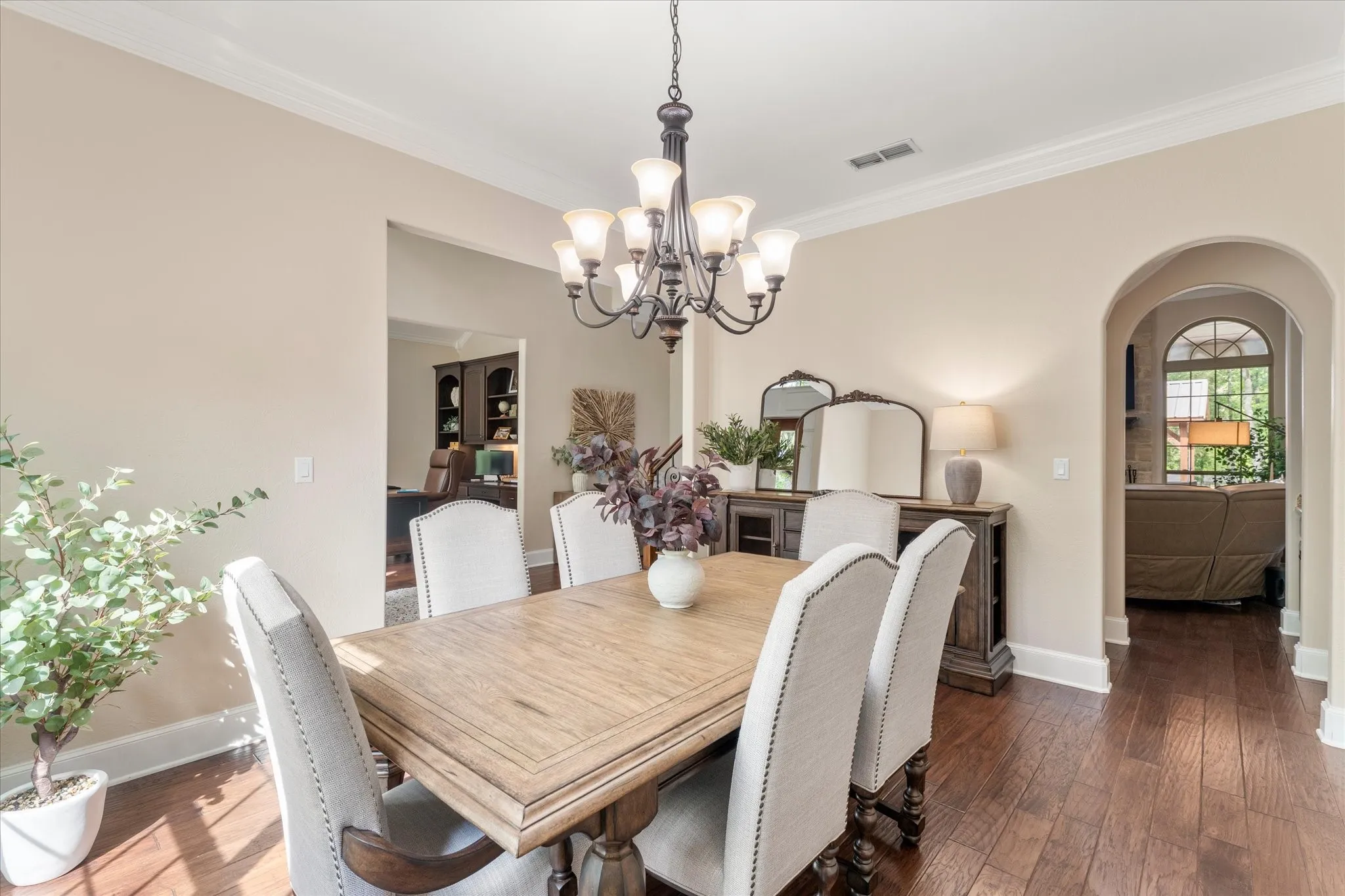 Single Family Residence For Sale in Wood County , 1215 PR 5980, Yantis, Texas 75497, 4 Bedroom, 4 Bathroom, 3 Garage spaces, 3,889 Sqft, built in 2008, Preowned, mls#21224565, Real Estate Agent in Yantis, Homes For Sale in Wood county, Homes For Sale in Yantis, Realtor in Yantis Texas, Real Estate Brokerage Independent Realty Texas, Luminita Cordes Realtor