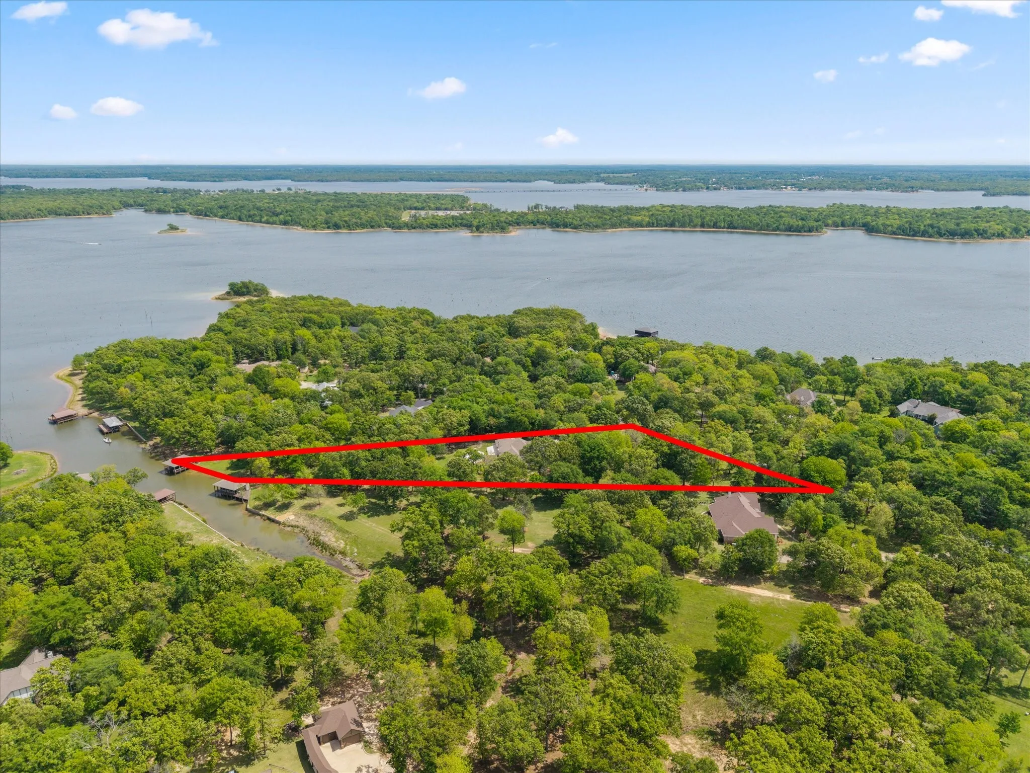 Single Family Residence For Sale in Wood County , 1215 PR 5980, Yantis, Texas 75497, 4 Bedroom, 4 Bathroom, 3 Garage spaces, 3,889 Sqft, built in 2008, Preowned, mls#21224565, Real Estate Agent in Yantis, Homes For Sale in Wood county, Homes For Sale in Yantis, Realtor in Yantis Texas, Real Estate Brokerage Independent Realty Texas, Luminita Cordes Realtor