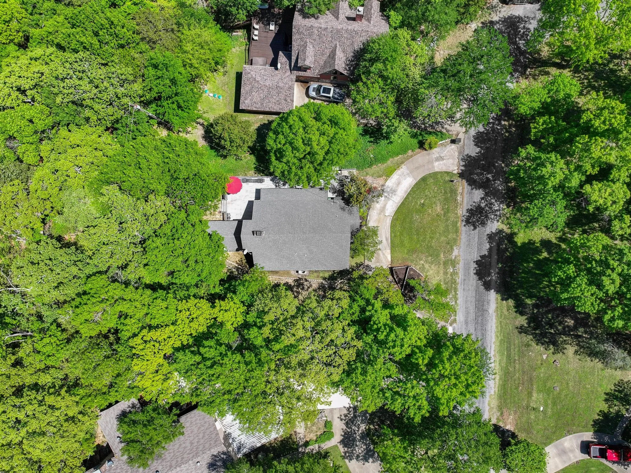 Single Family Residence For Sale in Grayson County , 325 Lakewood Lane, Pottsboro, Texas 75076, 2 Bedroom, 2 Bathroom, Garage spaces, 1,473 Sqft, built in 1983, Preowned, mls#21235267, Real Estate Agent in Pottsboro, Homes For Sale in Grayson county, Homes For Sale in Pottsboro, Realtor in Pottsboro Texas, Real Estate Brokerage Independent Realty Texas, Luminita Cordes Realtor