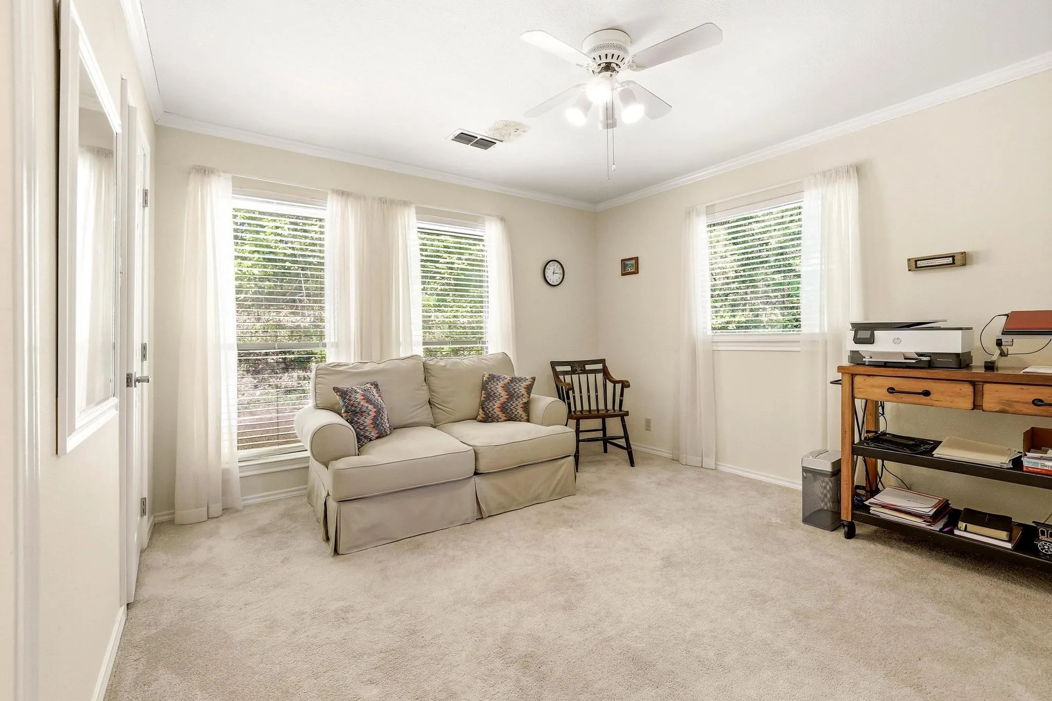 Single Family Residence For Sale in Grayson County , 325 Lakewood Lane, Pottsboro, Texas 75076, 2 Bedroom, 2 Bathroom, Garage spaces, 1,473 Sqft, built in 1983, Preowned, mls#21235267, Real Estate Agent in Pottsboro, Homes For Sale in Grayson county, Homes For Sale in Pottsboro, Realtor in Pottsboro Texas, Real Estate Brokerage Independent Realty Texas, Luminita Cordes Realtor