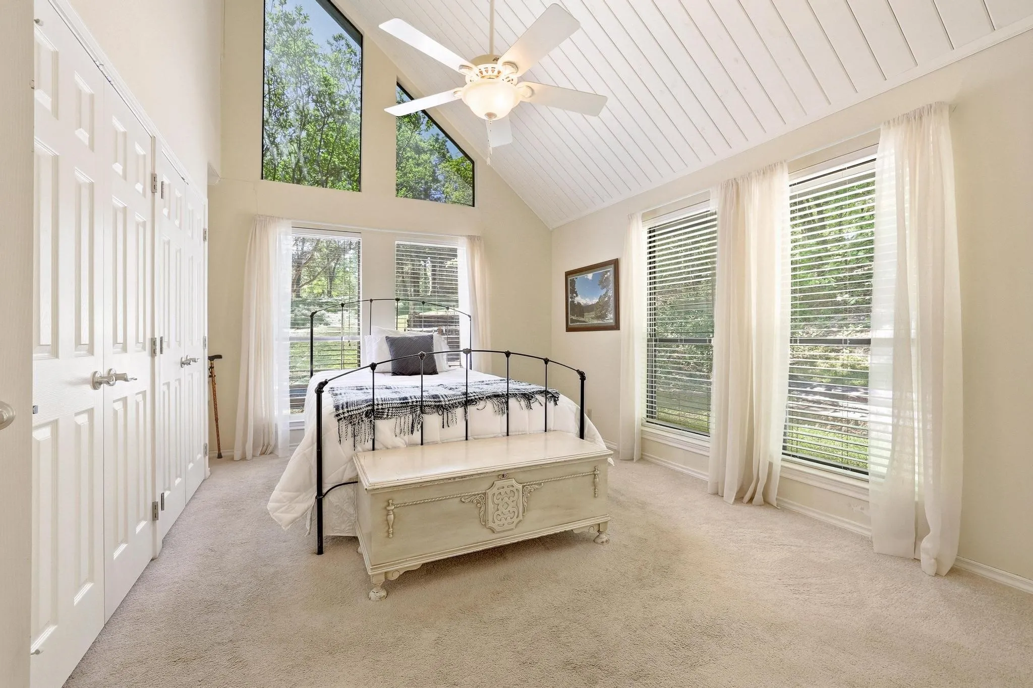 Single Family Residence For Sale in Grayson County , 325 Lakewood Lane, Pottsboro, Texas 75076, 2 Bedroom, 2 Bathroom, Garage spaces, 1,473 Sqft, built in 1983, Preowned, mls#21235267, Real Estate Agent in Pottsboro, Homes For Sale in Grayson county, Homes For Sale in Pottsboro, Realtor in Pottsboro Texas, Real Estate Brokerage Independent Realty Texas, Luminita Cordes Realtor