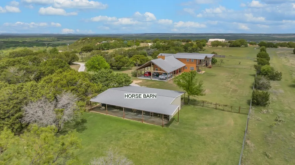 Farm For Sale in Bosque County , 120 Private Road 2123, Meridian, Texas 76665, 3 Bedrooms, 2 Bathrooms, Garage spaces, 2,104 Sqft, built in 2008, Preowned, Price $675,000, mls#21237379, Real Estate Agent in Meridian, Homes For Sale in Bosque county, Homes For Sale in Meridian, Realtor in Meridian Texas, Real Estate Brokerage Independent Realty Texas, Luminita Cordes Realtor