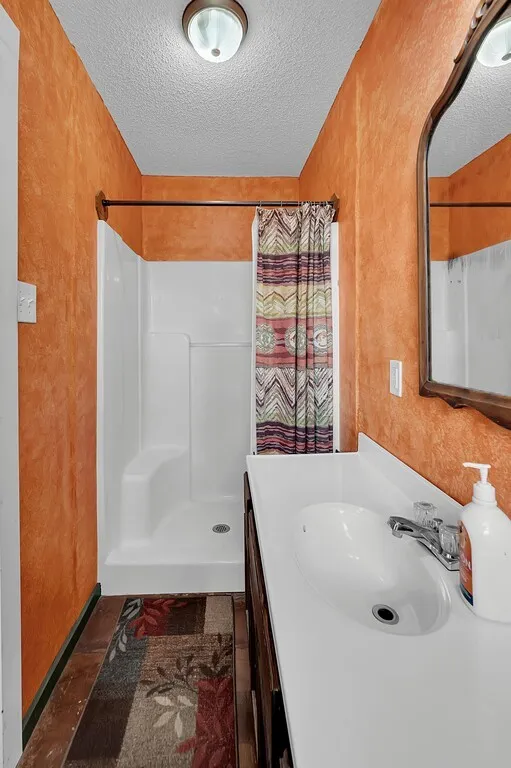 Shop bathroom