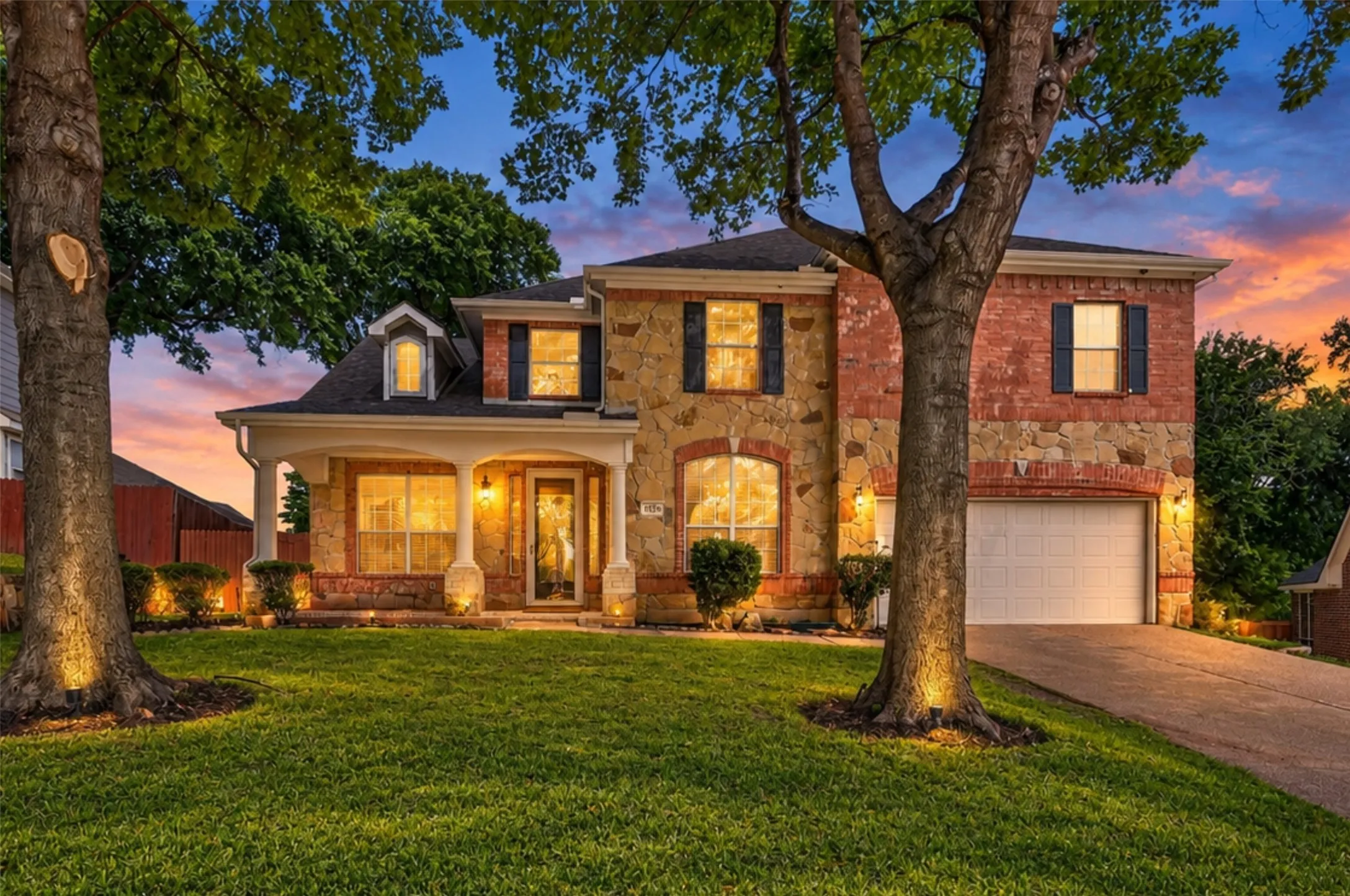 Single Family Residence For Sale in Dallas County , 656 Links View Court, Grand Prairie, Texas 75052, 3 Bedroom, 3 Bathroom, 2 Garage spaces, 3,286 Sqft, built in 2005, Preowned, mls#21233110, Real Estate Agent in Grand Prairie, Homes For Sale in Dallas county, Homes For Sale in Grand Prairie, Realtor in Grand Prairie Texas, Real Estate Brokerage Independent Realty Texas, Luminita Cordes Realtor
