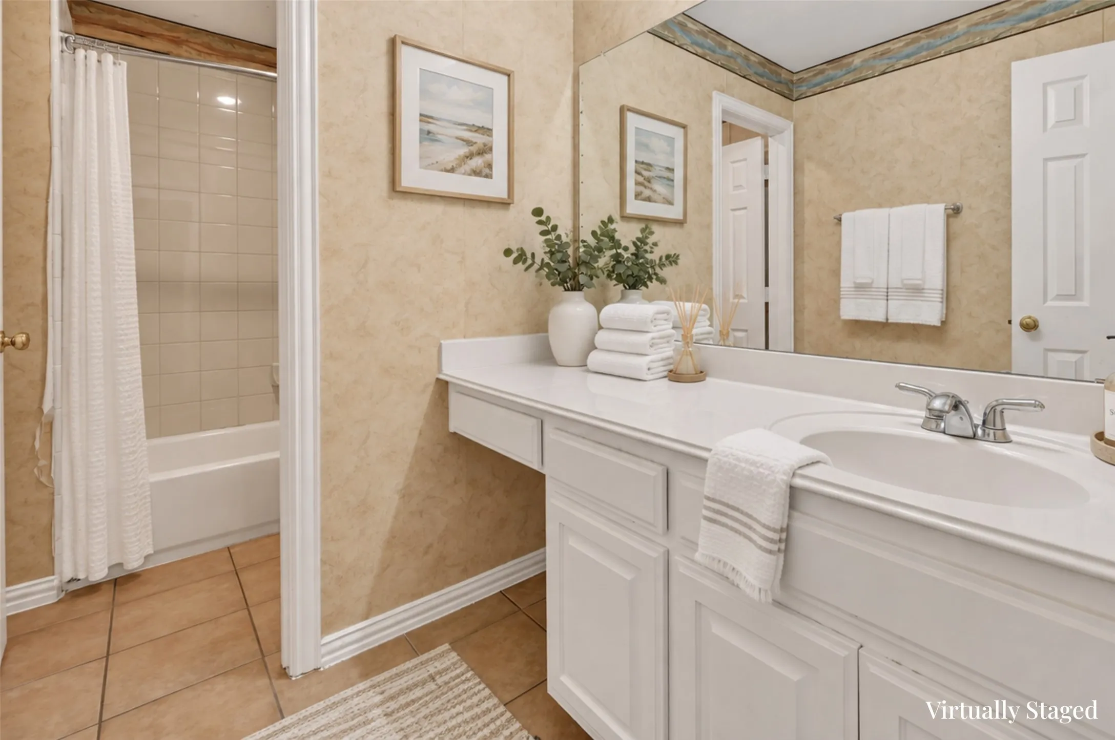 Single Family Residence For Sale in Dallas County , 656 Links View Court, Grand Prairie, Texas 75052, 3 Bedroom, 3 Bathroom, 2 Garage spaces, 3,286 Sqft, built in 2005, Preowned, mls#21233110, Real Estate Agent in Grand Prairie, Homes For Sale in Dallas county, Homes For Sale in Grand Prairie, Realtor in Grand Prairie Texas, Real Estate Brokerage Independent Realty Texas, Luminita Cordes Realtor