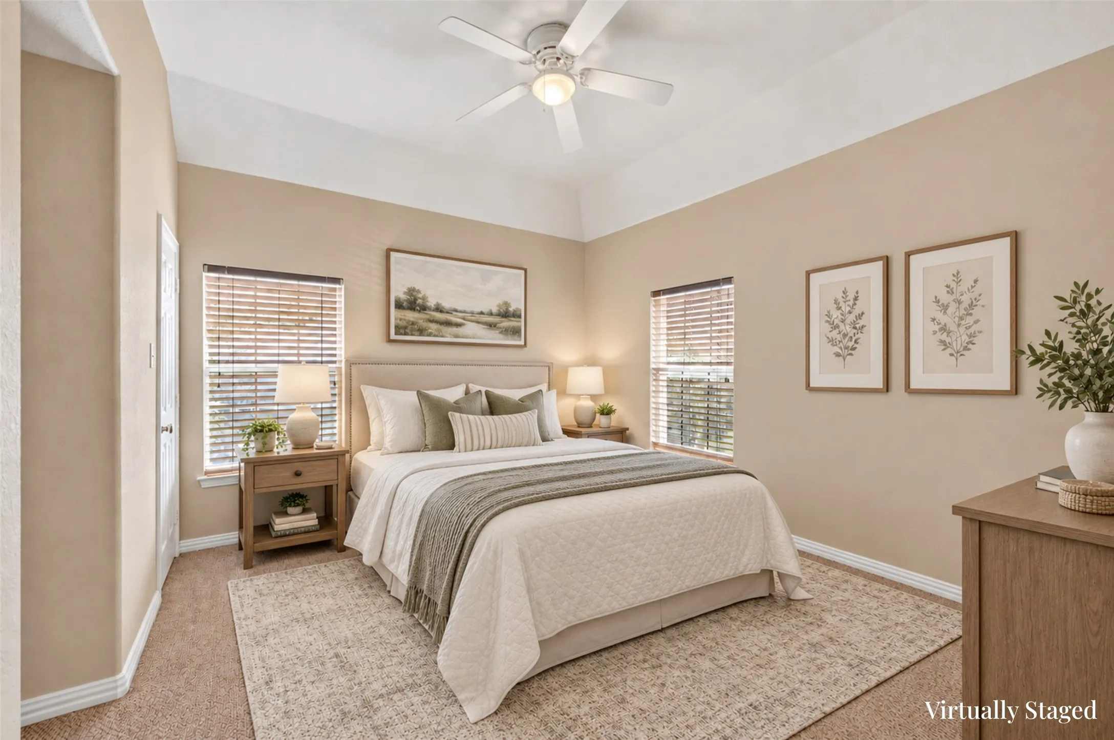 Single Family Residence For Sale in Dallas County , 656 Links View Court, Grand Prairie, Texas 75052, 3 Bedroom, 3 Bathroom, 2 Garage spaces, 3,286 Sqft, built in 2005, Preowned, mls#21233110, Real Estate Agent in Grand Prairie, Homes For Sale in Dallas county, Homes For Sale in Grand Prairie, Realtor in Grand Prairie Texas, Real Estate Brokerage Independent Realty Texas, Luminita Cordes Realtor