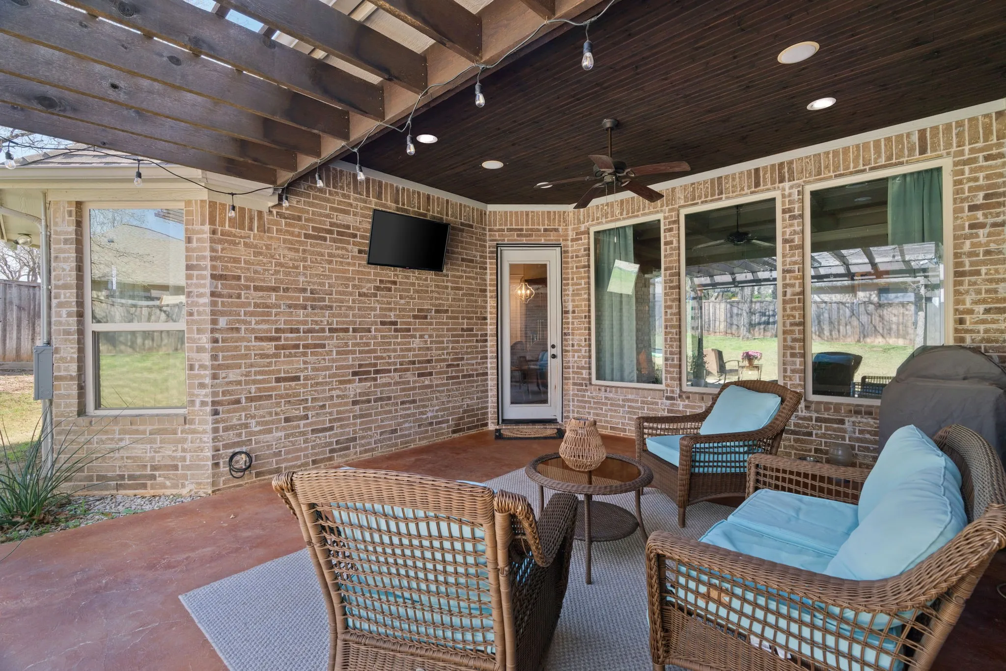 Single Family Residence For Sale in Erath County , 117 Flat Foot Lane, Stephenville, Texas 76401, 3 Bedroom, 3 Bathroom, 3 Garage spaces, 2,543 Sqft, built in 2015, mls#21212403, Real Estate Agent in Stephenville, Homes For Sale in Erath county, Homes For Sale in Stephenville, Realtor in Stephenville Texas, Real Estate Brokerage Independent Realty Texas, Luminita Cordes Realtor