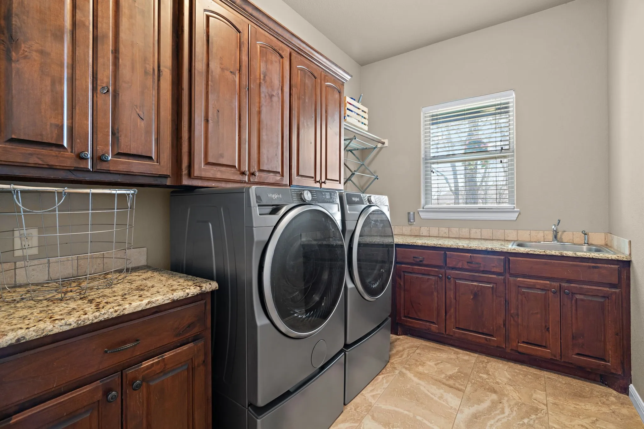 Single Family Residence For Sale in Erath County , 117 Flat Foot Lane, Stephenville, Texas 76401, 3 Bedroom, 3 Bathroom, 3 Garage spaces, 2,543 Sqft, built in 2015, mls#21212403, Real Estate Agent in Stephenville, Homes For Sale in Erath county, Homes For Sale in Stephenville, Realtor in Stephenville Texas, Real Estate Brokerage Independent Realty Texas, Luminita Cordes Realtor