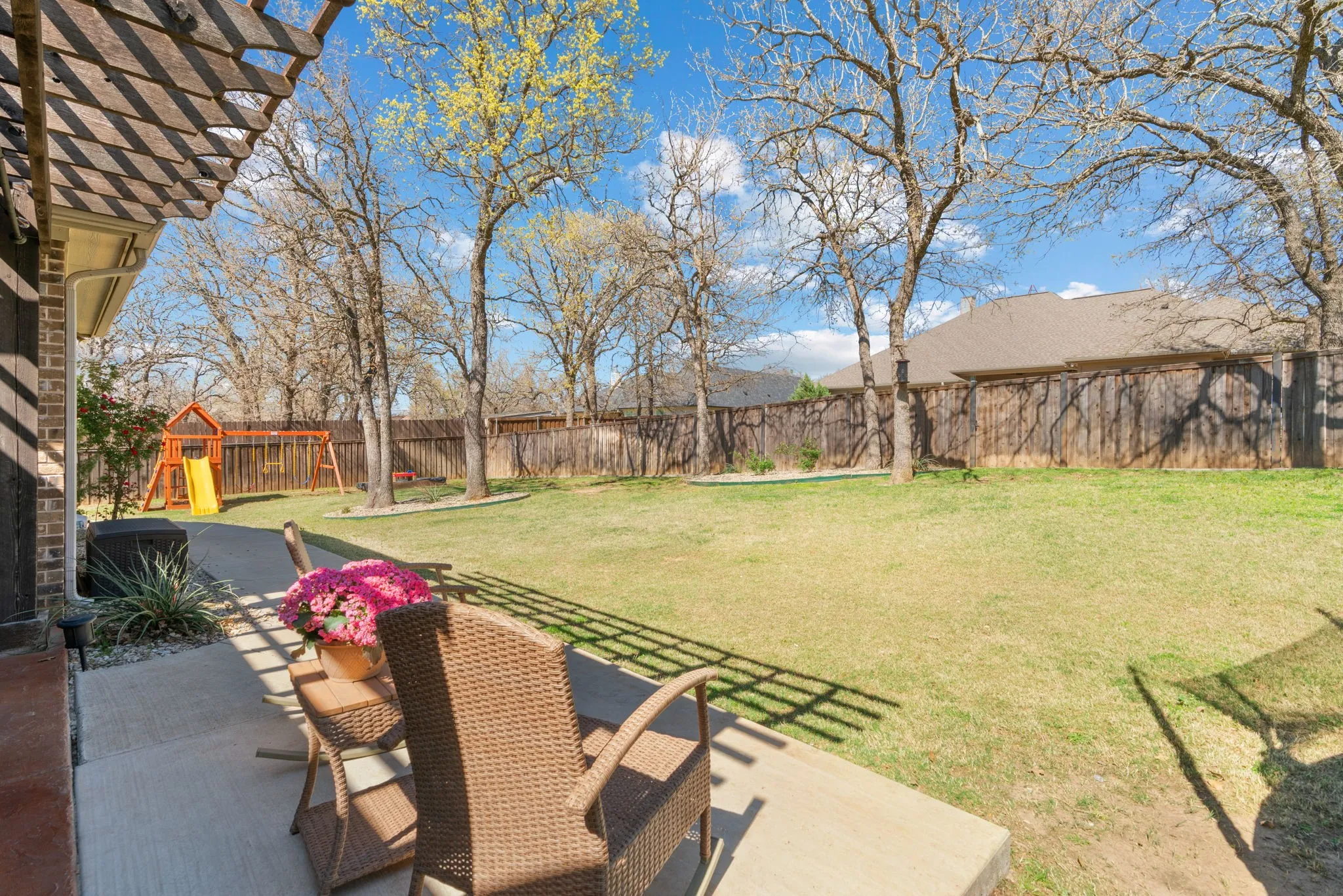 Single Family Residence For Sale in Erath County , 117 Flat Foot Lane, Stephenville, Texas 76401, 3 Bedroom, 3 Bathroom, 3 Garage spaces, 2,543 Sqft, built in 2015, mls#21212403, Real Estate Agent in Stephenville, Homes For Sale in Erath county, Homes For Sale in Stephenville, Realtor in Stephenville Texas, Real Estate Brokerage Independent Realty Texas, Luminita Cordes Realtor