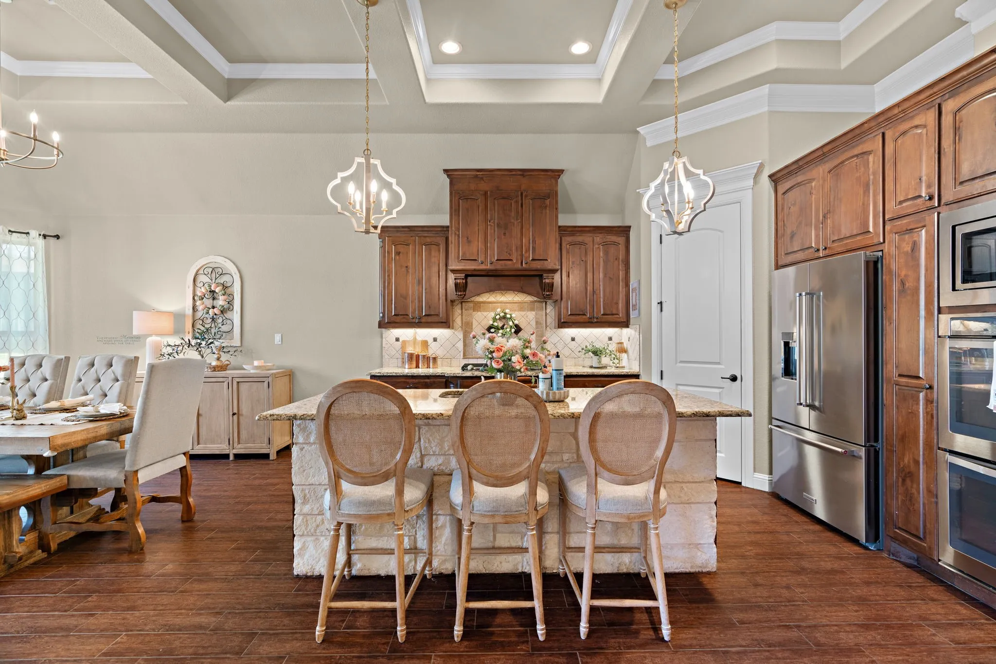 Single Family Residence For Sale in Erath County , 117 Flat Foot Lane, Stephenville, Texas 76401, 3 Bedroom, 3 Bathroom, 3 Garage spaces, 2,543 Sqft, built in 2015, mls#21212403, Real Estate Agent in Stephenville, Homes For Sale in Erath county, Homes For Sale in Stephenville, Realtor in Stephenville Texas, Real Estate Brokerage Independent Realty Texas, Luminita Cordes Realtor