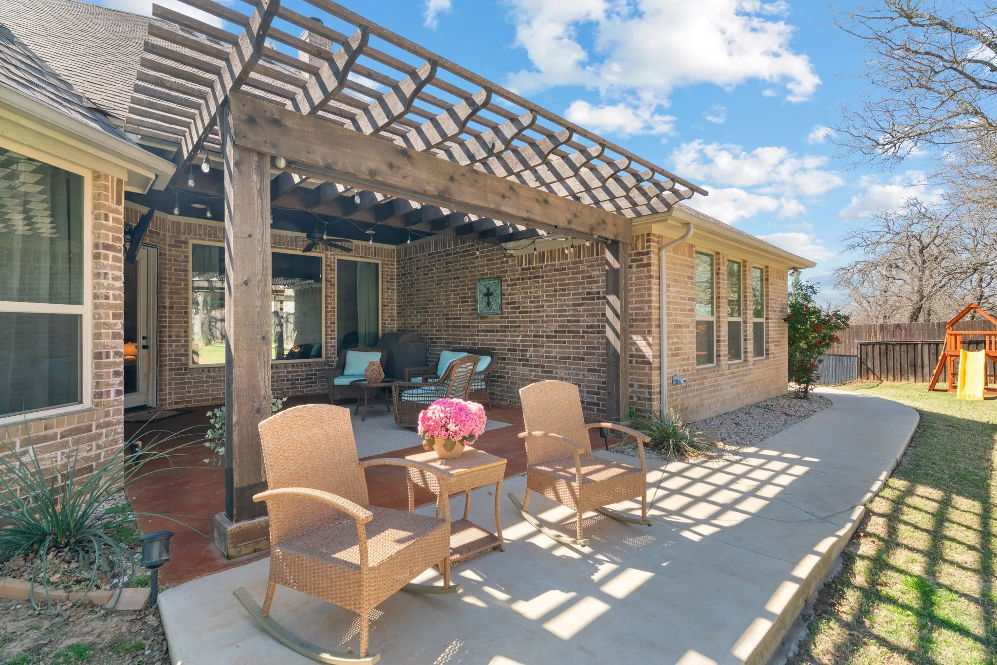 Single Family Residence For Sale in Erath County , 117 Flat Foot Lane, Stephenville, Texas 76401, 3 Bedroom, 3 Bathroom, 3 Garage spaces, 2,543 Sqft, built in 2015, mls#21212403, Real Estate Agent in Stephenville, Homes For Sale in Erath county, Homes For Sale in Stephenville, Realtor in Stephenville Texas, Real Estate Brokerage Independent Realty Texas, Luminita Cordes Realtor