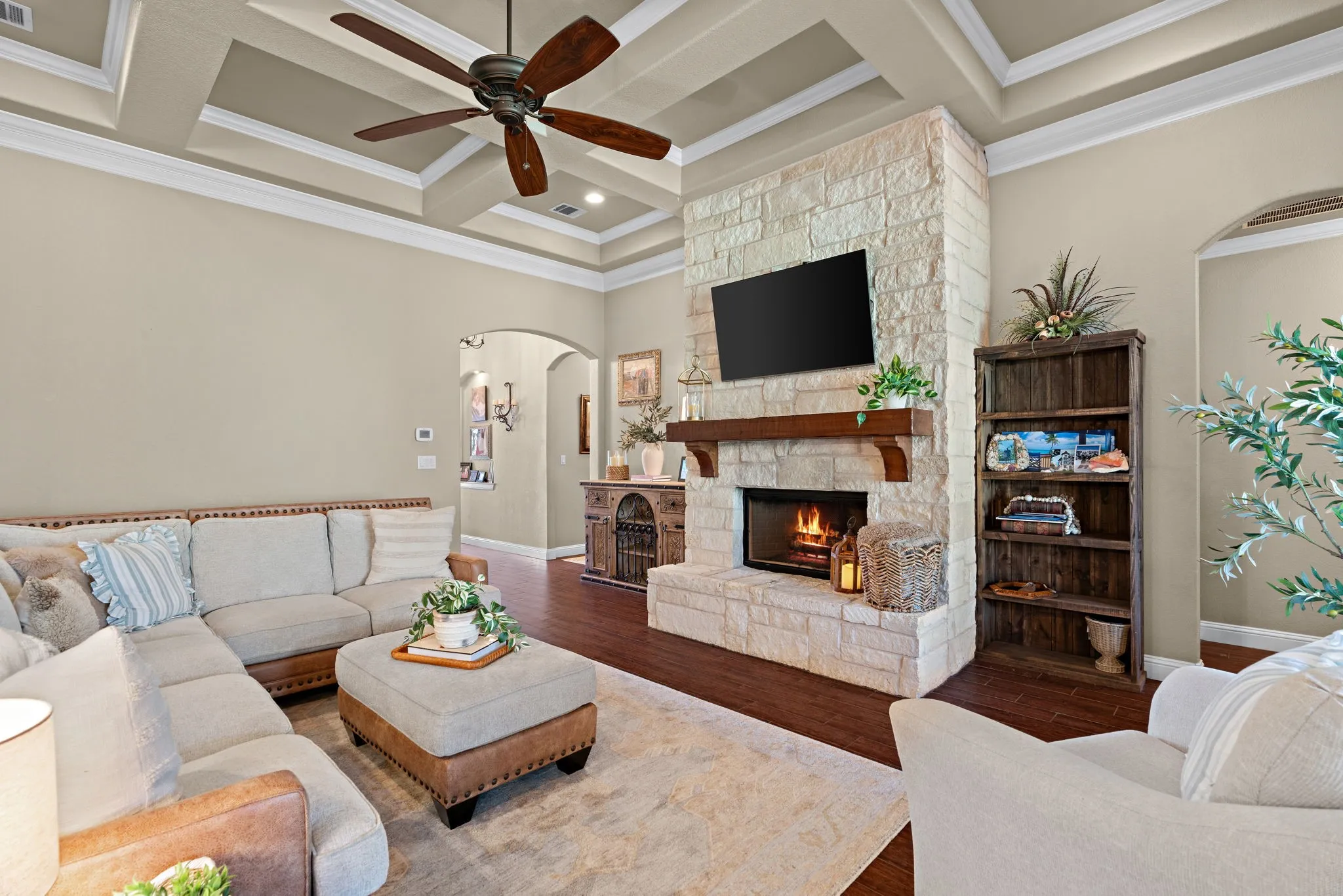Single Family Residence For Sale in Erath County , 117 Flat Foot Lane, Stephenville, Texas 76401, 3 Bedroom, 3 Bathroom, 3 Garage spaces, 2,543 Sqft, built in 2015, mls#21212403, Real Estate Agent in Stephenville, Homes For Sale in Erath county, Homes For Sale in Stephenville, Realtor in Stephenville Texas, Real Estate Brokerage Independent Realty Texas, Luminita Cordes Realtor