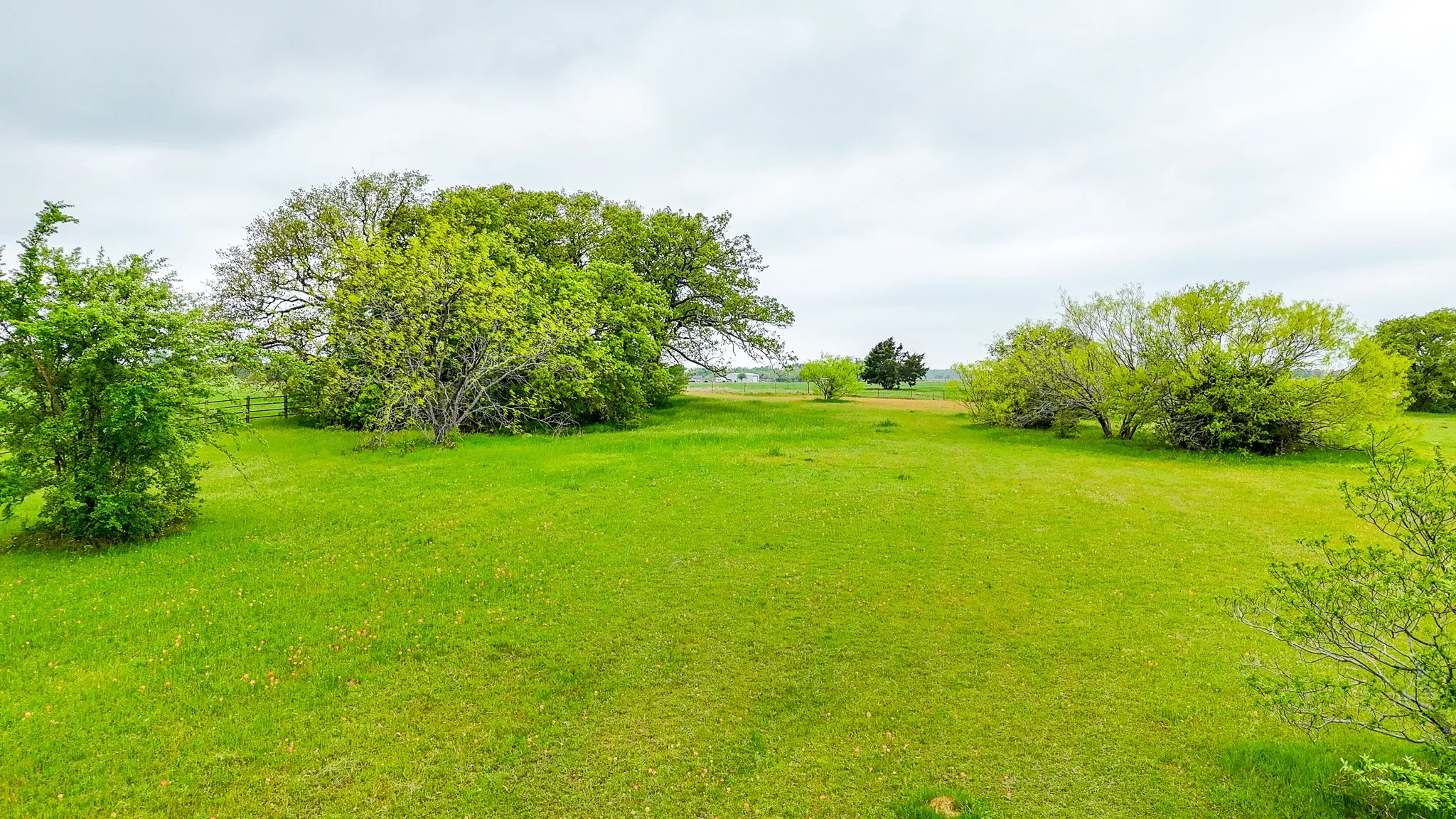 Unimproved Land For Sale in Navarro County , Lot 51 Vista Ridge, Corsicana, Texas 75109, 0, 0, Garage spaces, 0 Sqft, built in 0, mls#21237377, Real Estate Agent in Corsicana, Homes For Sale in Navarro county, Homes For Sale in Corsicana, Realtor in Corsicana Texas, Real Estate Brokerage Independent Realty Texas, Luminita Cordes Realtor