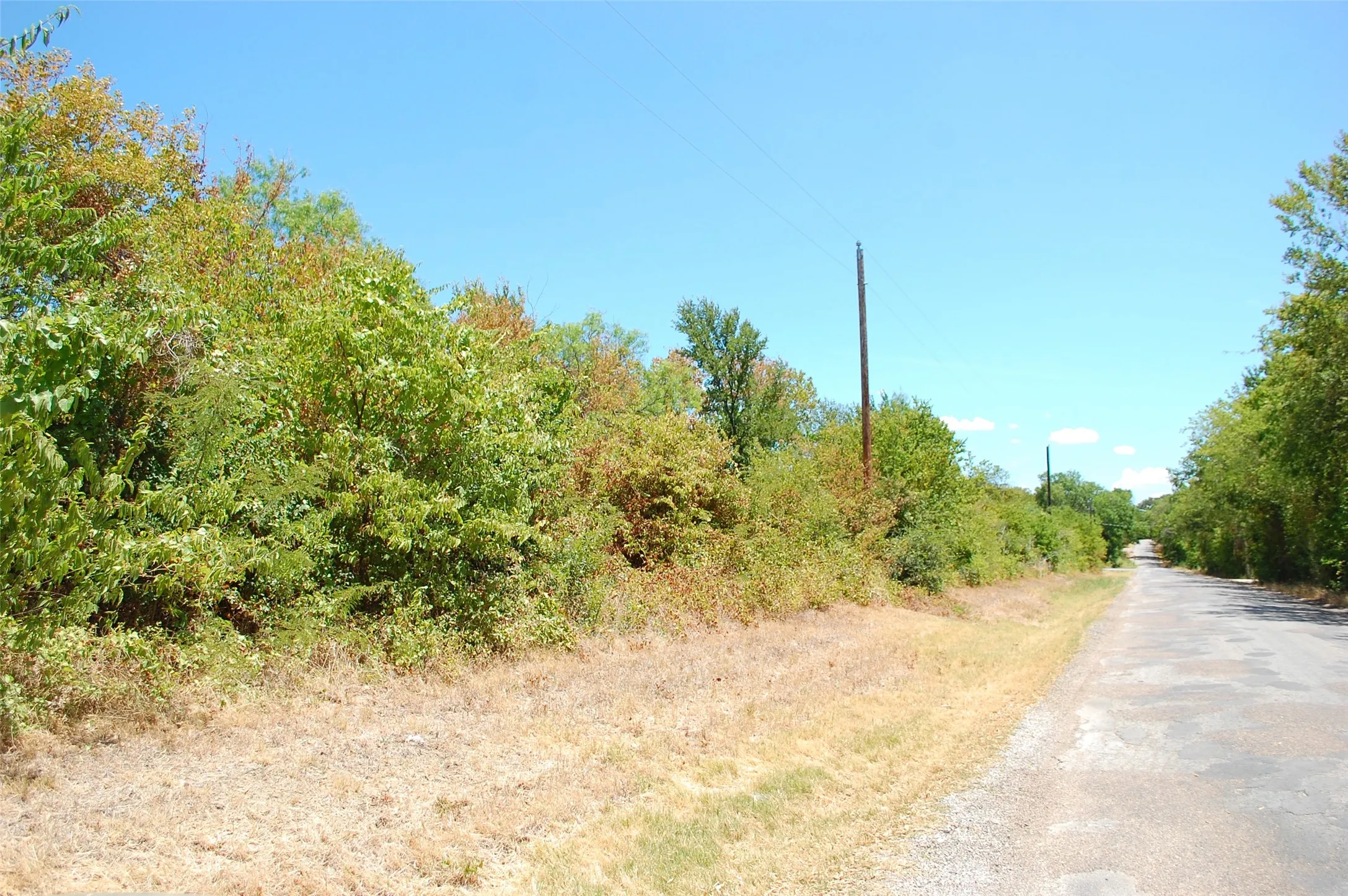 Improved Land For Sale in Kaufman County , 7117 County Road 4042, Kemp, Texas 75143, 0, 0, Garage spaces, 0 Sqft, built in 0, mls#21237360, Real Estate Agent in Kemp, Homes For Sale in Kaufman county, Homes For Sale in Kemp, Realtor in Kemp Texas, Real Estate Brokerage Independent Realty Texas, Luminita Cordes Realtor
