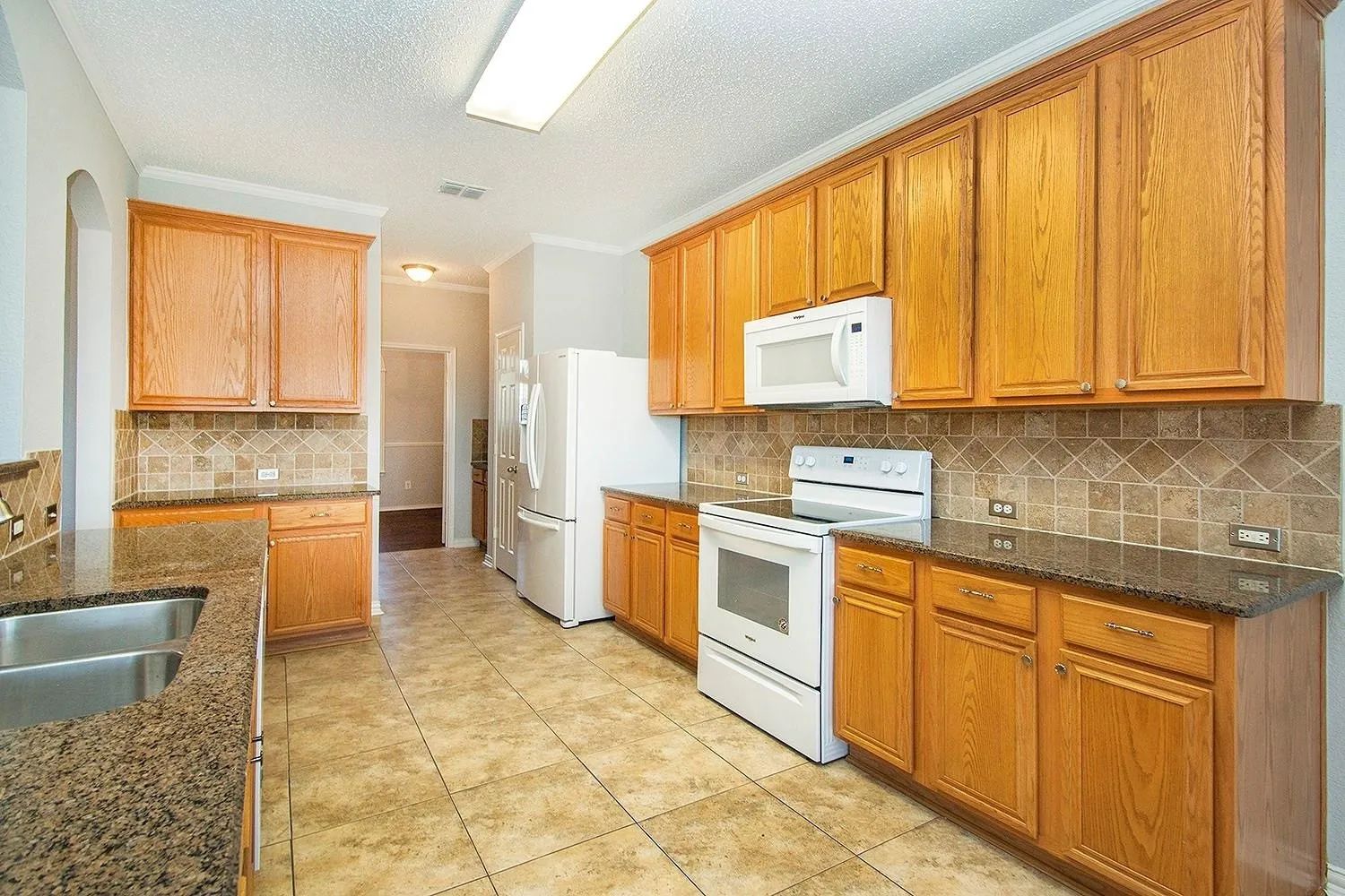 Single Family Residence For Rent in Collin County , 406 Leameadow Drive, Allen, Texas 75002, 4 Bedroom, 2 Bathroom, 2 Garage spaces, 2,434 Sqft, built in 2000, Preowned, mls#21237433, Real Estate Agent in Allen, Homes For Rent in Collin county, Homes For Rent in Allen, Realtor in Allen Texas, Real Estate Brokerage Independent Realty Texas, Luminita Cordes Realtor