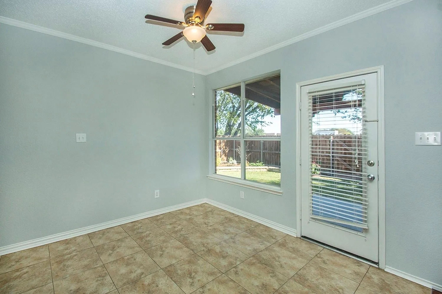 Single Family Residence For Rent in Collin County , 406 Leameadow Drive, Allen, Texas 75002, 4 Bedroom, 2 Bathroom, 2 Garage spaces, 2,434 Sqft, built in 2000, Preowned, mls#21237433, Real Estate Agent in Allen, Homes For Rent in Collin county, Homes For Rent in Allen, Realtor in Allen Texas, Real Estate Brokerage Independent Realty Texas, Luminita Cordes Realtor