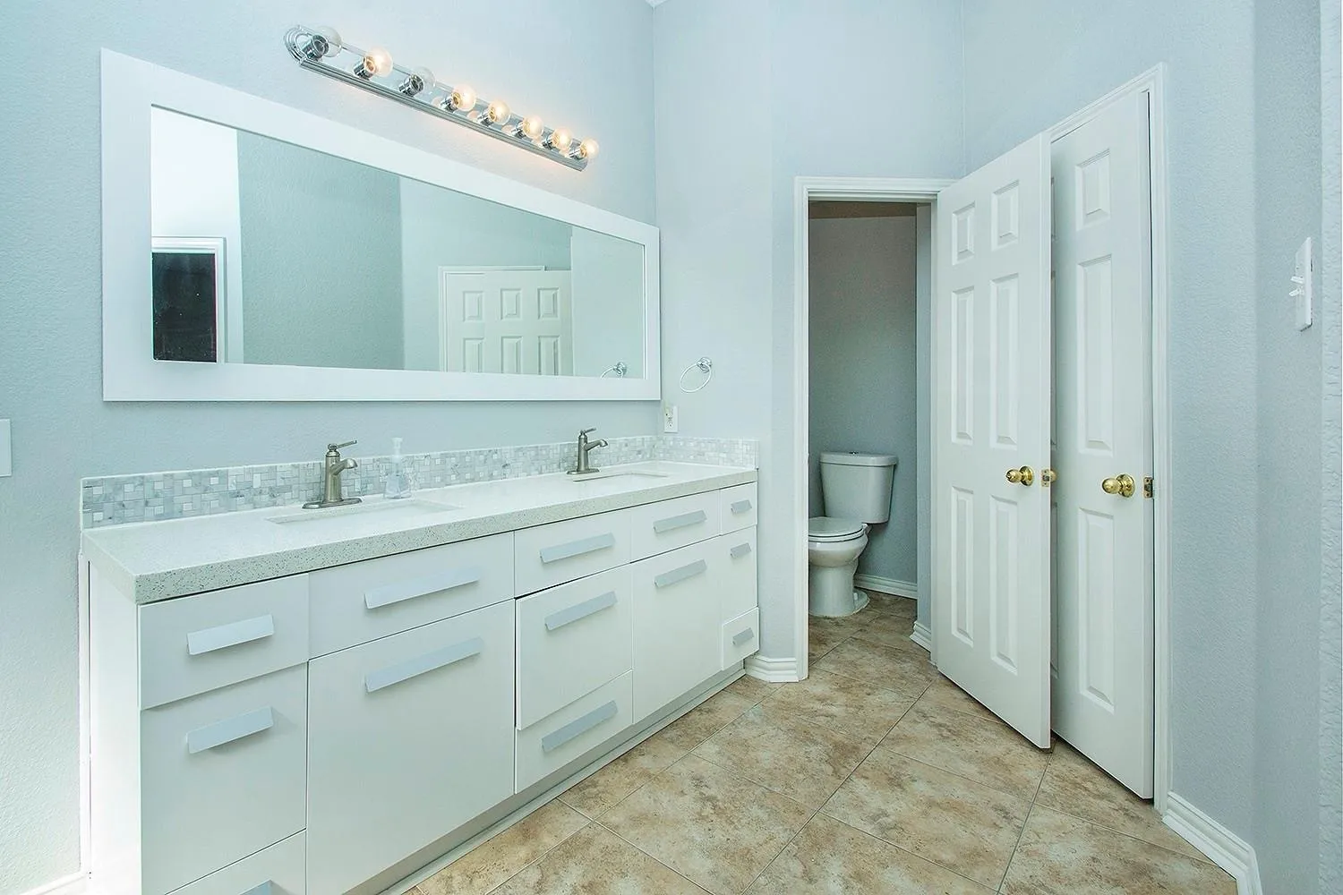 Single Family Residence For Rent in Collin County , 406 Leameadow Drive, Allen, Texas 75002, 4 Bedroom, 2 Bathroom, 2 Garage spaces, 2,434 Sqft, built in 2000, Preowned, mls#21237433, Real Estate Agent in Allen, Homes For Rent in Collin county, Homes For Rent in Allen, Realtor in Allen Texas, Real Estate Brokerage Independent Realty Texas, Luminita Cordes Realtor