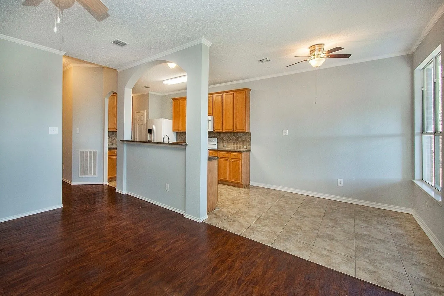 Single Family Residence For Rent in Collin County , 406 Leameadow Drive, Allen, Texas 75002, 4 Bedroom, 2 Bathroom, 2 Garage spaces, 2,434 Sqft, built in 2000, Preowned, mls#21237433, Real Estate Agent in Allen, Homes For Rent in Collin county, Homes For Rent in Allen, Realtor in Allen Texas, Real Estate Brokerage Independent Realty Texas, Luminita Cordes Realtor