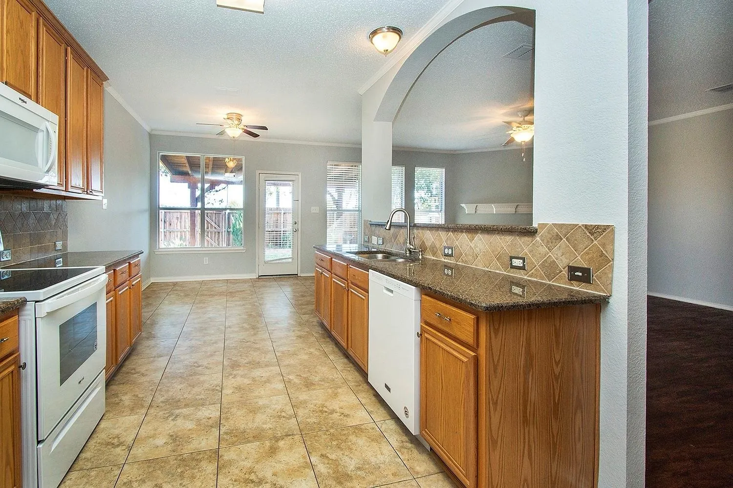 Single Family Residence For Rent in Collin County , 406 Leameadow Drive, Allen, Texas 75002, 4 Bedroom, 2 Bathroom, 2 Garage spaces, 2,434 Sqft, built in 2000, Preowned, mls#21237433, Real Estate Agent in Allen, Homes For Rent in Collin county, Homes For Rent in Allen, Realtor in Allen Texas, Real Estate Brokerage Independent Realty Texas, Luminita Cordes Realtor