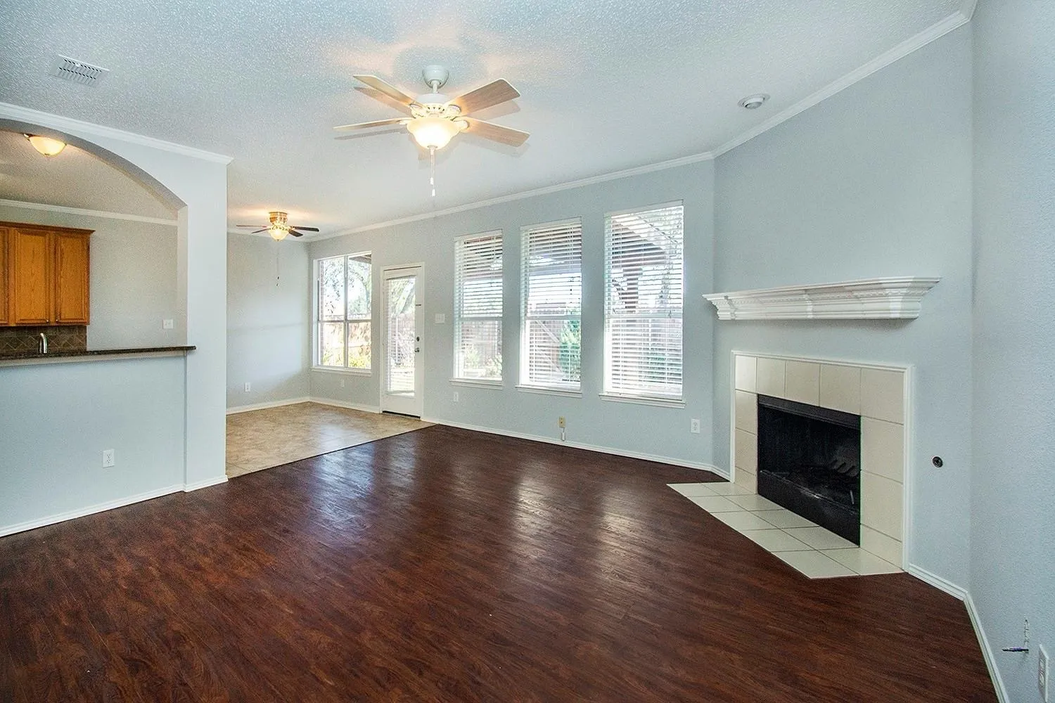 Single Family Residence For Rent in Collin County , 406 Leameadow Drive, Allen, Texas 75002, 4 Bedroom, 2 Bathroom, 2 Garage spaces, 2,434 Sqft, built in 2000, Preowned, mls#21237433, Real Estate Agent in Allen, Homes For Rent in Collin county, Homes For Rent in Allen, Realtor in Allen Texas, Real Estate Brokerage Independent Realty Texas, Luminita Cordes Realtor
