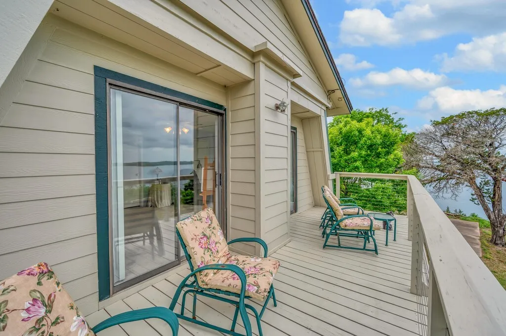 Single Family Residence For Sale in Hill County , 287 Canyon Drive, Whitney, Texas 76692, 3 Bedroom, 3 Bathroom, 2 Garage spaces, 2,880 Sqft, built in 0, mls#21237364, Real Estate Agent in Whitney, Homes For Sale in Hill county, Homes For Sale in Whitney, Realtor in Whitney Texas, Real Estate Brokerage Independent Realty Texas, Luminita Cordes Realtor
