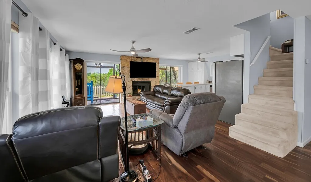 Single Family Residence For Sale in Hill County , 287 Canyon Drive, Whitney, Texas 76692, 3 Bedroom, 3 Bathroom, 2 Garage spaces, 2,880 Sqft, built in 0, mls#21237364, Real Estate Agent in Whitney, Homes For Sale in Hill county, Homes For Sale in Whitney, Realtor in Whitney Texas, Real Estate Brokerage Independent Realty Texas, Luminita Cordes Realtor
