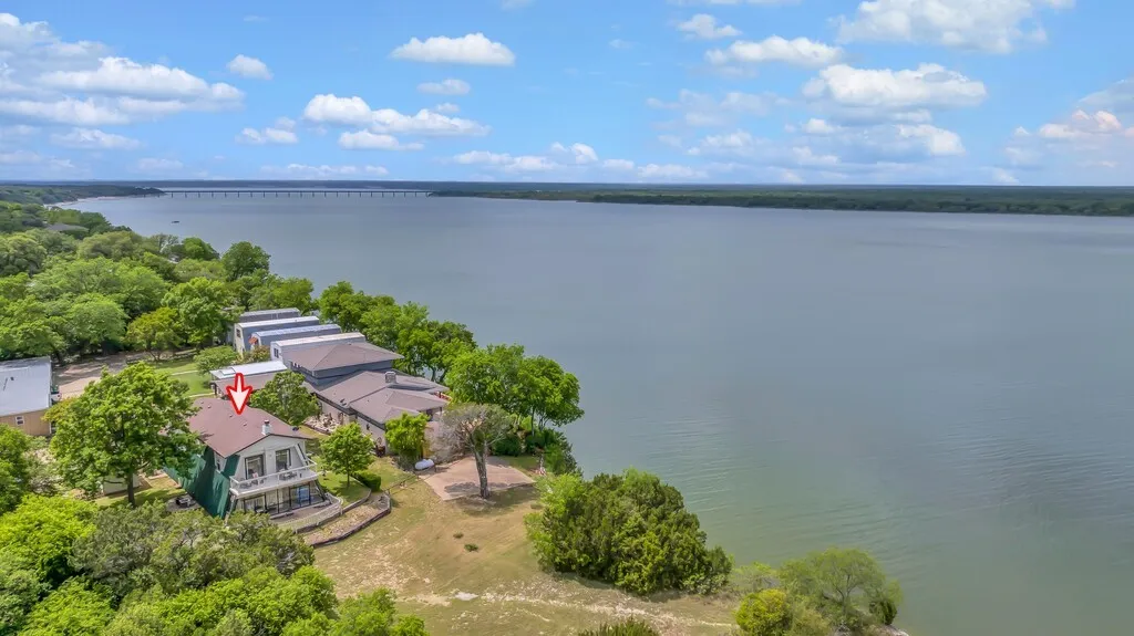 Single Family Residence For Sale in Hill County , 287 Canyon Drive, Whitney, Texas 76692, 3 Bedroom, 3 Bathroom, 2 Garage spaces, 2,880 Sqft, built in 0, mls#21237364, Real Estate Agent in Whitney, Homes For Sale in Hill county, Homes For Sale in Whitney, Realtor in Whitney Texas, Real Estate Brokerage Independent Realty Texas, Luminita Cordes Realtor