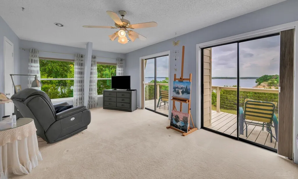 Single Family Residence For Sale in Hill County , 287 Canyon Drive, Whitney, Texas 76692, 3 Bedroom, 3 Bathroom, 2 Garage spaces, 2,880 Sqft, built in 0, mls#21237364, Real Estate Agent in Whitney, Homes For Sale in Hill county, Homes For Sale in Whitney, Realtor in Whitney Texas, Real Estate Brokerage Independent Realty Texas, Luminita Cordes Realtor