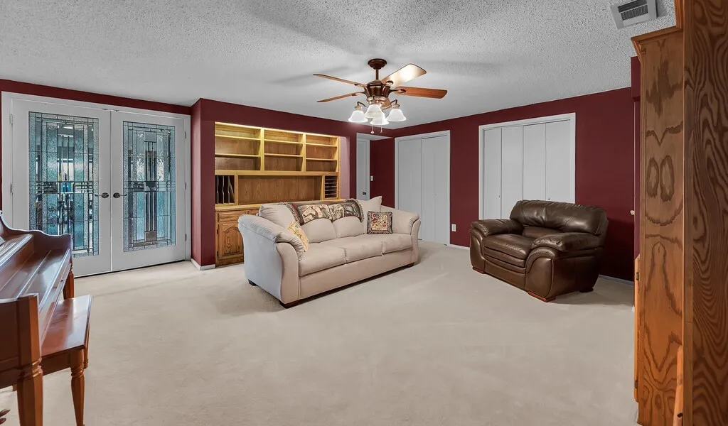 Single Family Residence For Sale in Hill County , 287 Canyon Drive, Whitney, Texas 76692, 3 Bedroom, 3 Bathroom, 2 Garage spaces, 2,880 Sqft, built in 0, mls#21237364, Real Estate Agent in Whitney, Homes For Sale in Hill county, Homes For Sale in Whitney, Realtor in Whitney Texas, Real Estate Brokerage Independent Realty Texas, Luminita Cordes Realtor