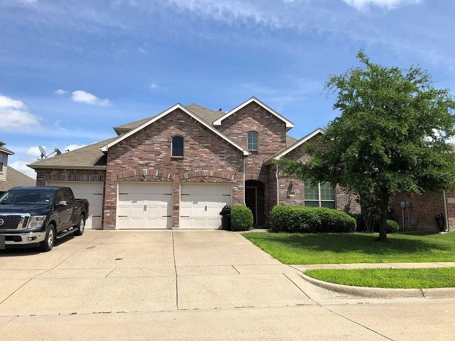 Single Family Residence For Sale in Kaufman County , 509 Elm Grove Trail, Forney, Texas 75126, 5 Bedrooms, 5 Bathrooms, 3 Garage spaces, 3,531 Sqft, built in 2008, Price $380,000, mls#21237456, Real Estate Agent in Forney, Homes For Sale in Kaufman county, Homes For Sale in Forney, Realtor in Forney Texas, Real Estate Brokerage Independent Realty Texas, Luminita Cordes Realtor