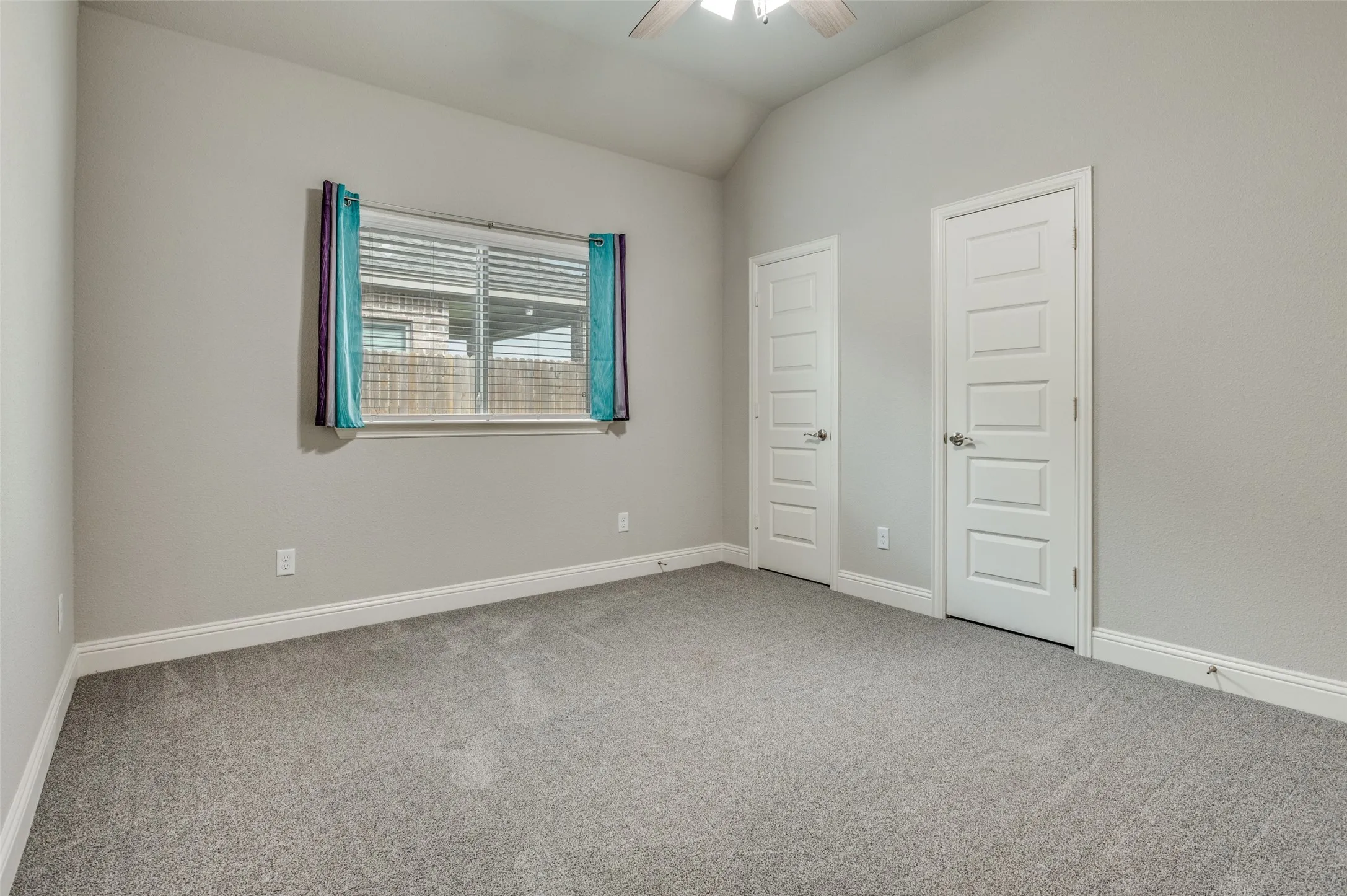 Single Family Residence For Sale in Ellis County , 6206 Horizon Drive, Midlothian, Texas 76065, 4 Bedroom, 2 Bathroom, 2 Garage spaces, 2,176 Sqft, built in 2021, mls#21233870, Real Estate Agent in Midlothian, Homes For Sale in Ellis county, Homes For Sale in Midlothian, Realtor in Midlothian Texas, Real Estate Brokerage Independent Realty Texas, Luminita Cordes Realtor