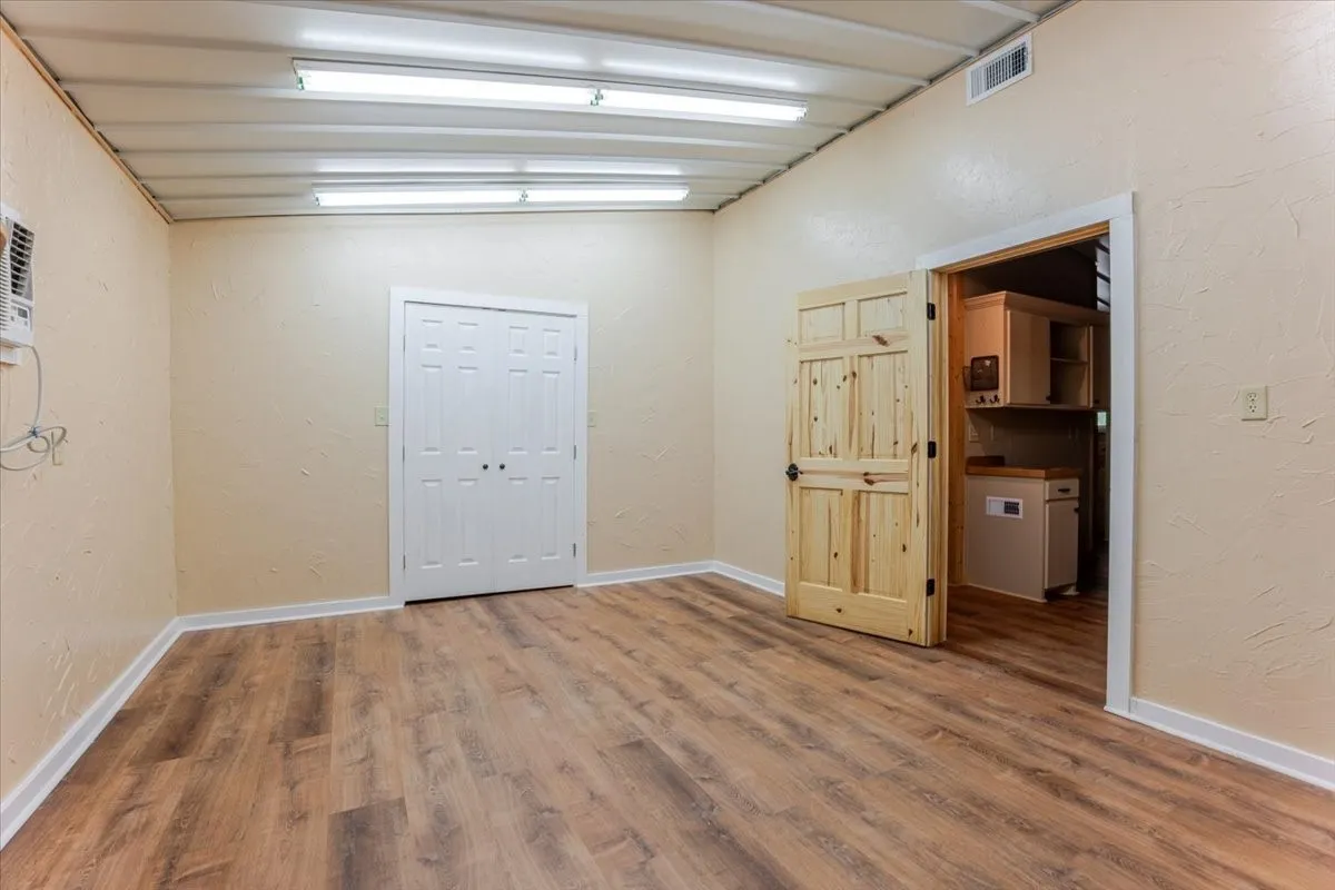 Single Family Residence For Sale in Coleman County , 970 County Road 256, Coleman, Texas 76834, 4 Bedrooms, 2 Bathrooms, 3 Garage spaces, 2,250 Sqft, built in 2017, Price $507,000, mls#21237475, Real Estate Agent in Coleman, Homes For Sale in Coleman county, Homes For Sale in Coleman, Realtor in Coleman Texas, Real Estate Brokerage Independent Realty Texas, Luminita Cordes Realtor