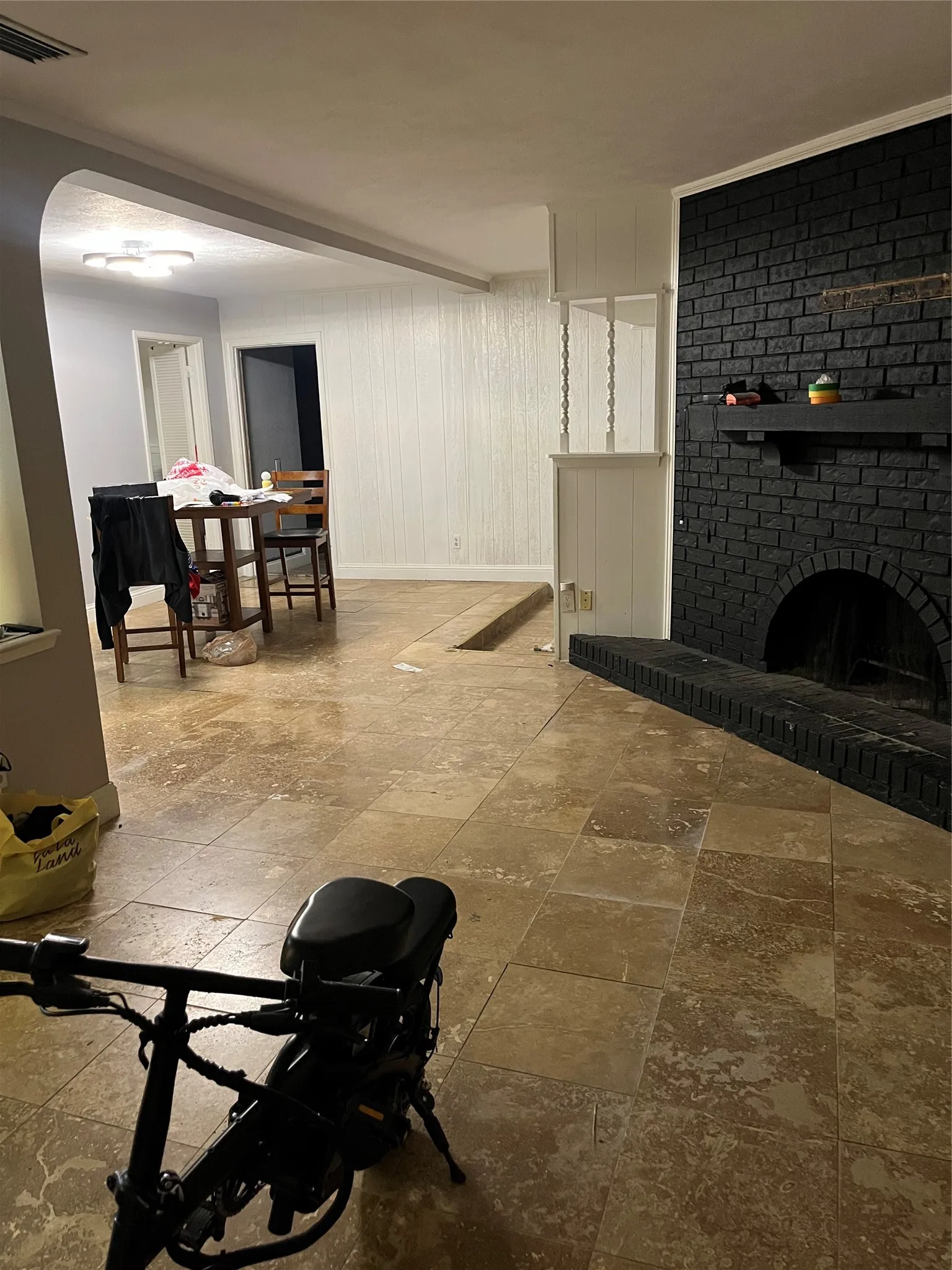 Single Family Residence For Sale in Dallas County , 3412 Park Run Drive, Mesquite, Texas 75150, 3 Bedroom, 2 Bathroom, Garage spaces, 1,515 Sqft, built in 1970, Price $220,000, mls#21237518, Real Estate Agent in Mesquite, Homes For Sale in Dallas county, Homes For Sale in Mesquite, Realtor in Mesquite Texas, Real Estate Brokerage Independent Realty Texas, Luminita Cordes Realtor