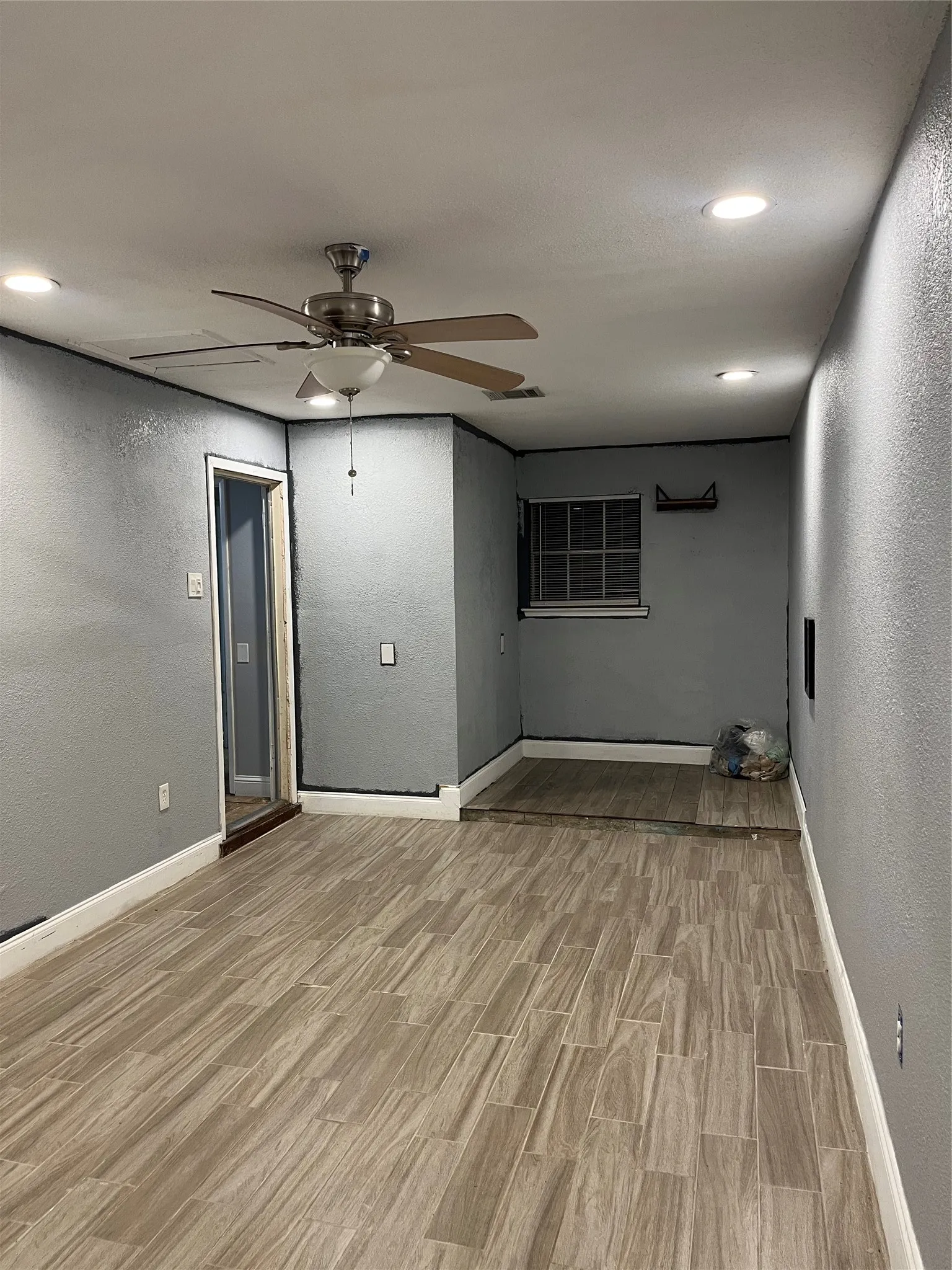 Single Family Residence For Sale in Dallas County , 3412 Park Run Drive, Mesquite, Texas 75150, 3 Bedroom, 2 Bathroom, Garage spaces, 1,515 Sqft, built in 1970, Price $220,000, mls#21237518, Real Estate Agent in Mesquite, Homes For Sale in Dallas county, Homes For Sale in Mesquite, Realtor in Mesquite Texas, Real Estate Brokerage Independent Realty Texas, Luminita Cordes Realtor