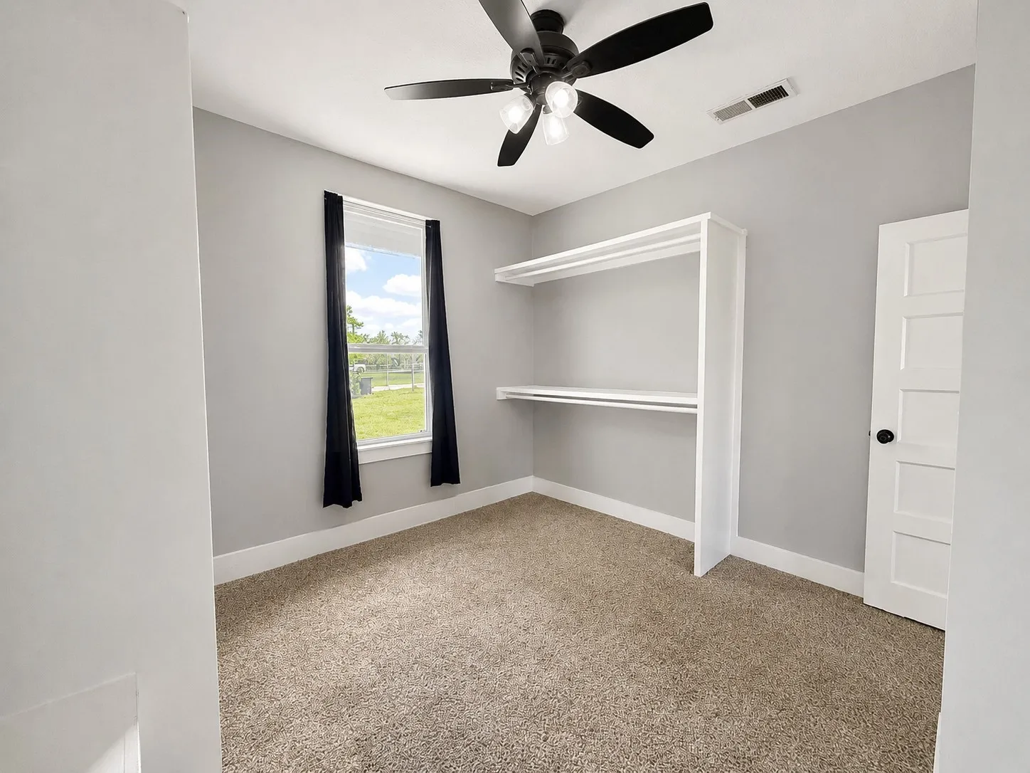 Single Family Residence For Sale in Johnson County , 202 4th Street, Joshua, Texas 76058, 3 Bedroom, 3 Bathroom, 2 Garage spaces, 2,104 Sqft, built in 1970, mls#21237558, Real Estate Agent in Joshua, Homes For Sale in Johnson county, Homes For Sale in Joshua, Realtor in Joshua Texas, Real Estate Brokerage Independent Realty Texas, Luminita Cordes Realtor