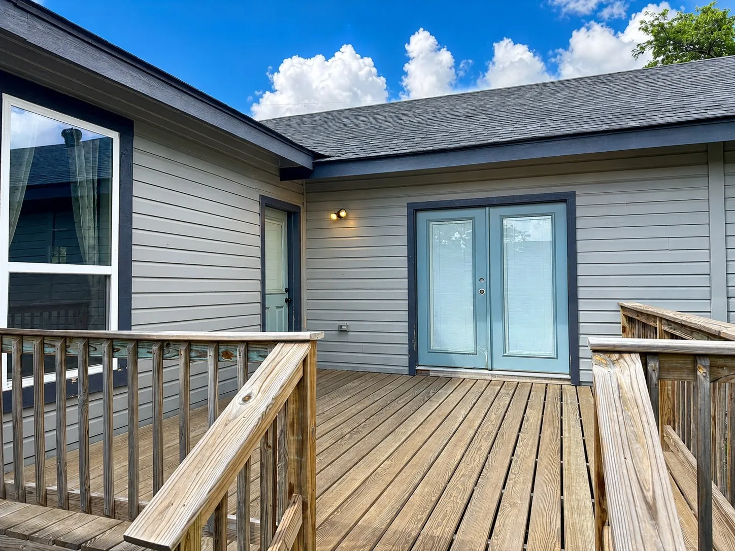Single Family Residence For Sale in Johnson County , 202 4th Street, Joshua, Texas 76058, 3 Bedroom, 3 Bathroom, 2 Garage spaces, 2,104 Sqft, built in 1970, mls#21237558, Real Estate Agent in Joshua, Homes For Sale in Johnson county, Homes For Sale in Joshua, Realtor in Joshua Texas, Real Estate Brokerage Independent Realty Texas, Luminita Cordes Realtor