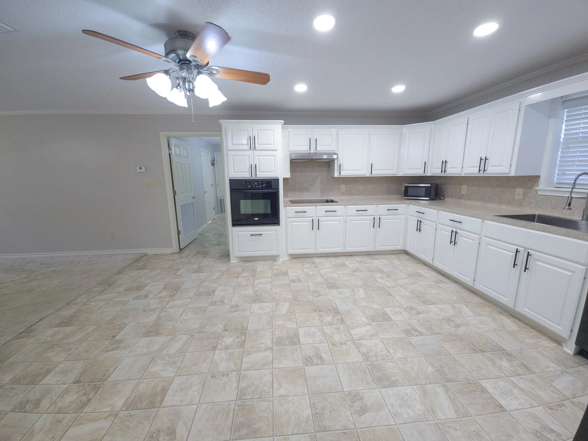Farm For Sale in Shelby County , 1394 Fm 3343, Joaquin, Texas 75954, 3 Bedrooms, 2 Bathrooms, 3 Garage spaces, 2,105 Sqft, built in 2007, Preowned, Price $580,000, mls#21237563, Real Estate Agent in Joaquin, Homes For Sale in Shelby county, Homes For Sale in Joaquin, Realtor in Joaquin Texas, Real Estate Brokerage Independent Realty Texas, Luminita Cordes Realtor