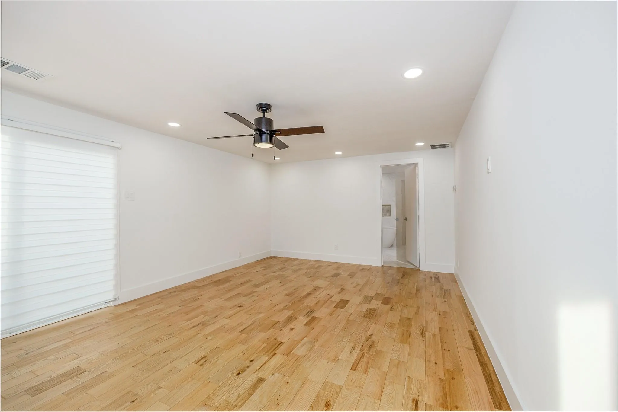 Flexible bonus space with hardwood floors