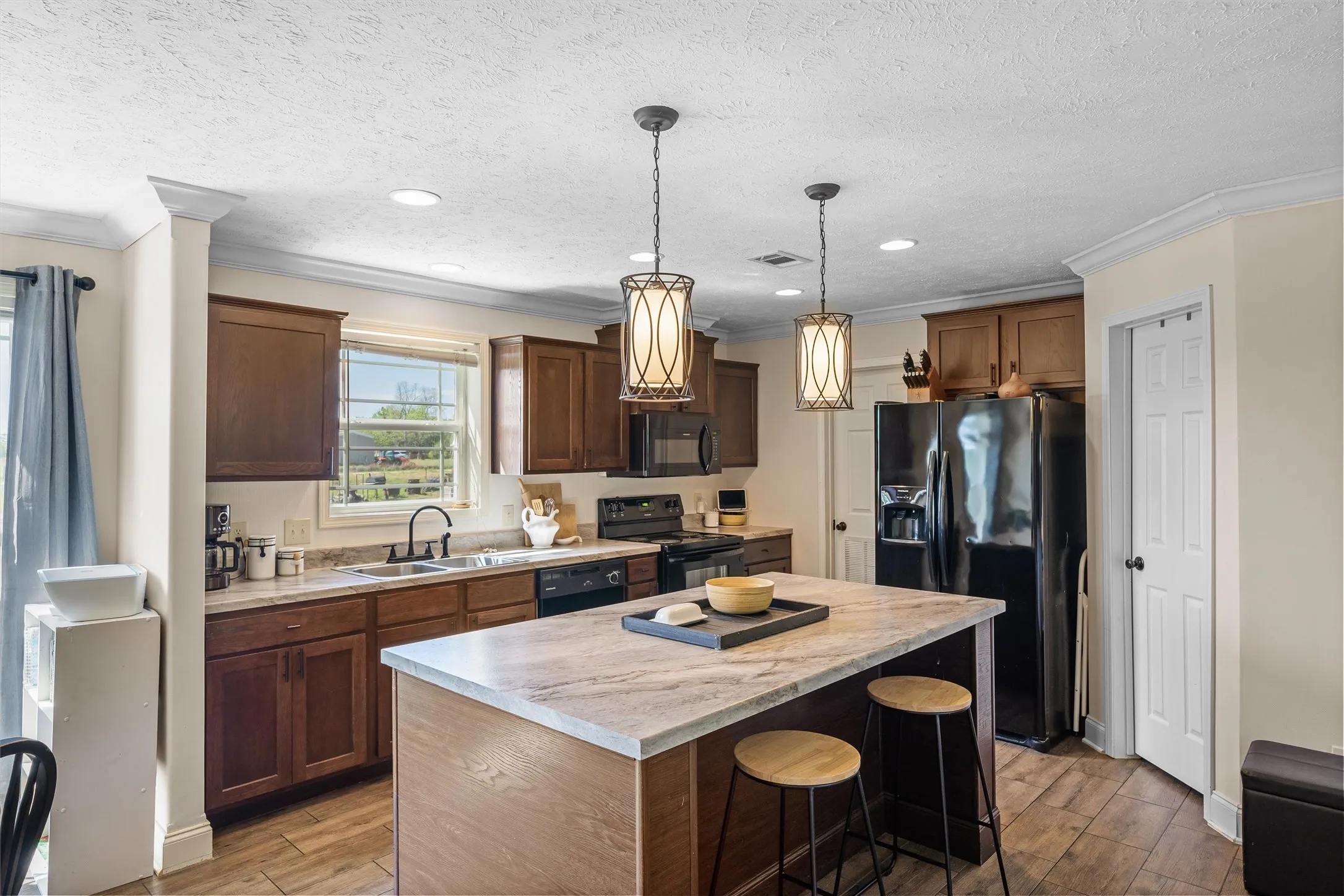 Single Family Residence For Sale in Wood County , 850 County Road 4740, Winnsboro, Texas 75494, 3 Bedrooms, 2 Bathrooms, Garage spaces, 1,620 Sqft, built in 2019, Preowned, Price $284,000, mls#21237636, Real Estate Agent in Winnsboro, Homes For Sale in Wood county, Homes For Sale in Winnsboro, Realtor in Winnsboro Texas, Real Estate Brokerage Independent Realty Texas, Luminita Cordes Realtor
